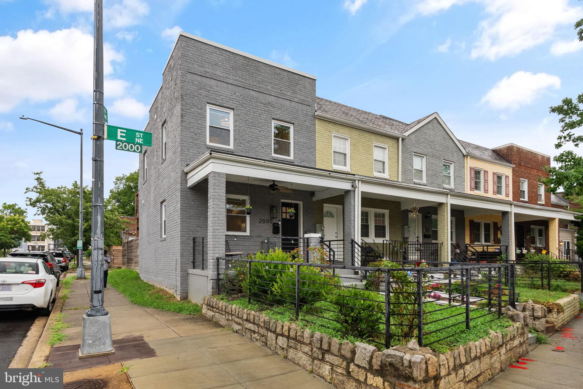 2000 E E STREET NE