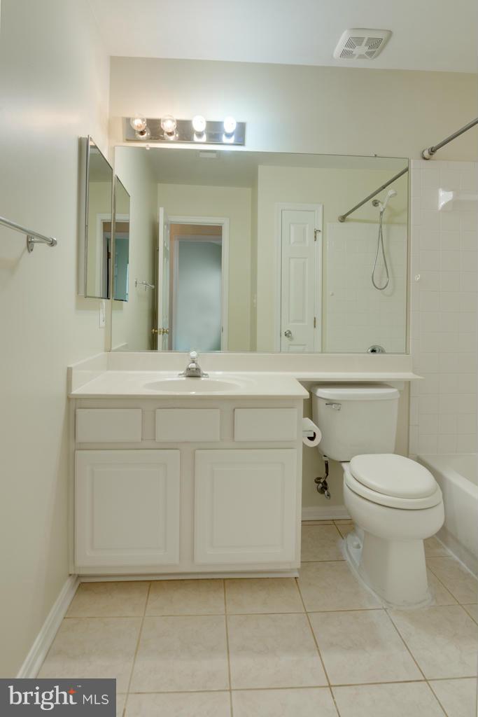 ARMISTEAD PARK - Residential Lease