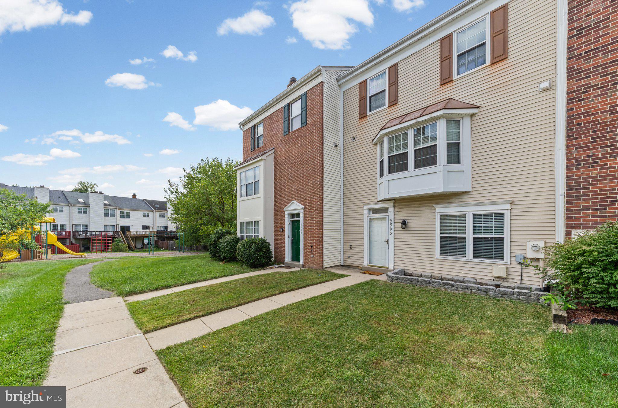 9303 FRENSHAM COURT