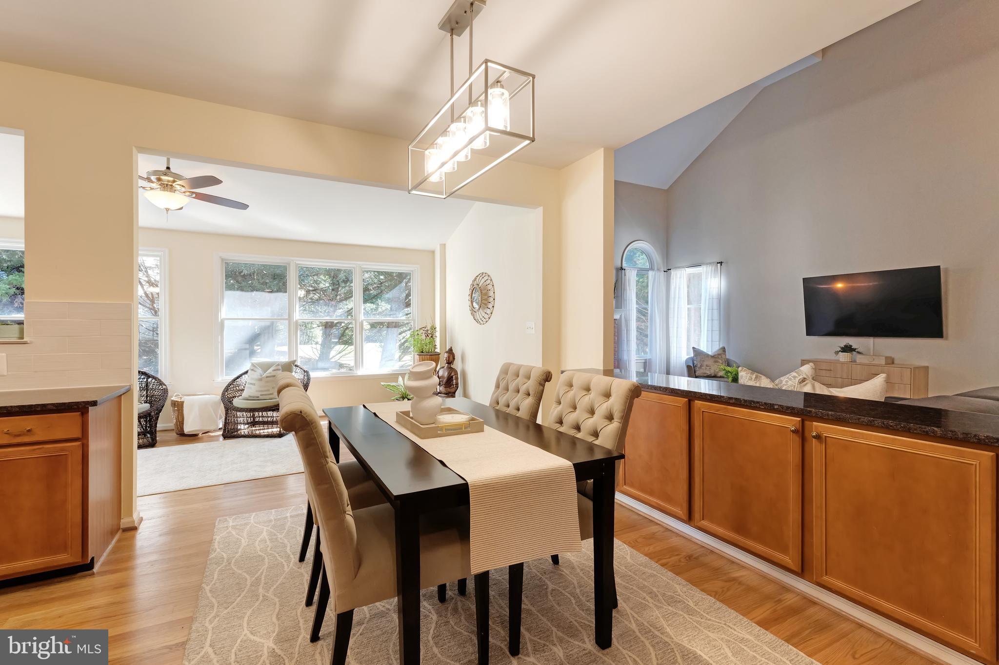 OAKTON RIDGE - Residential