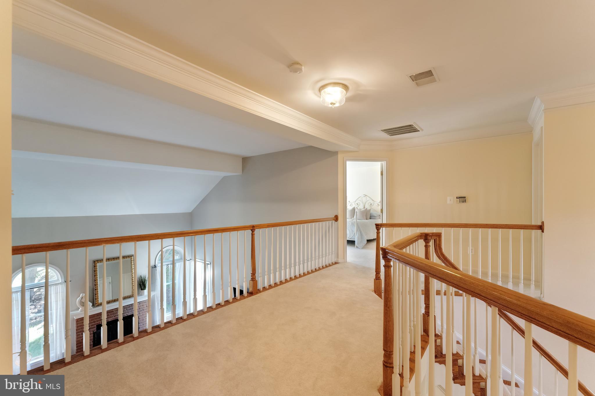 OAKTON RIDGE - Residential