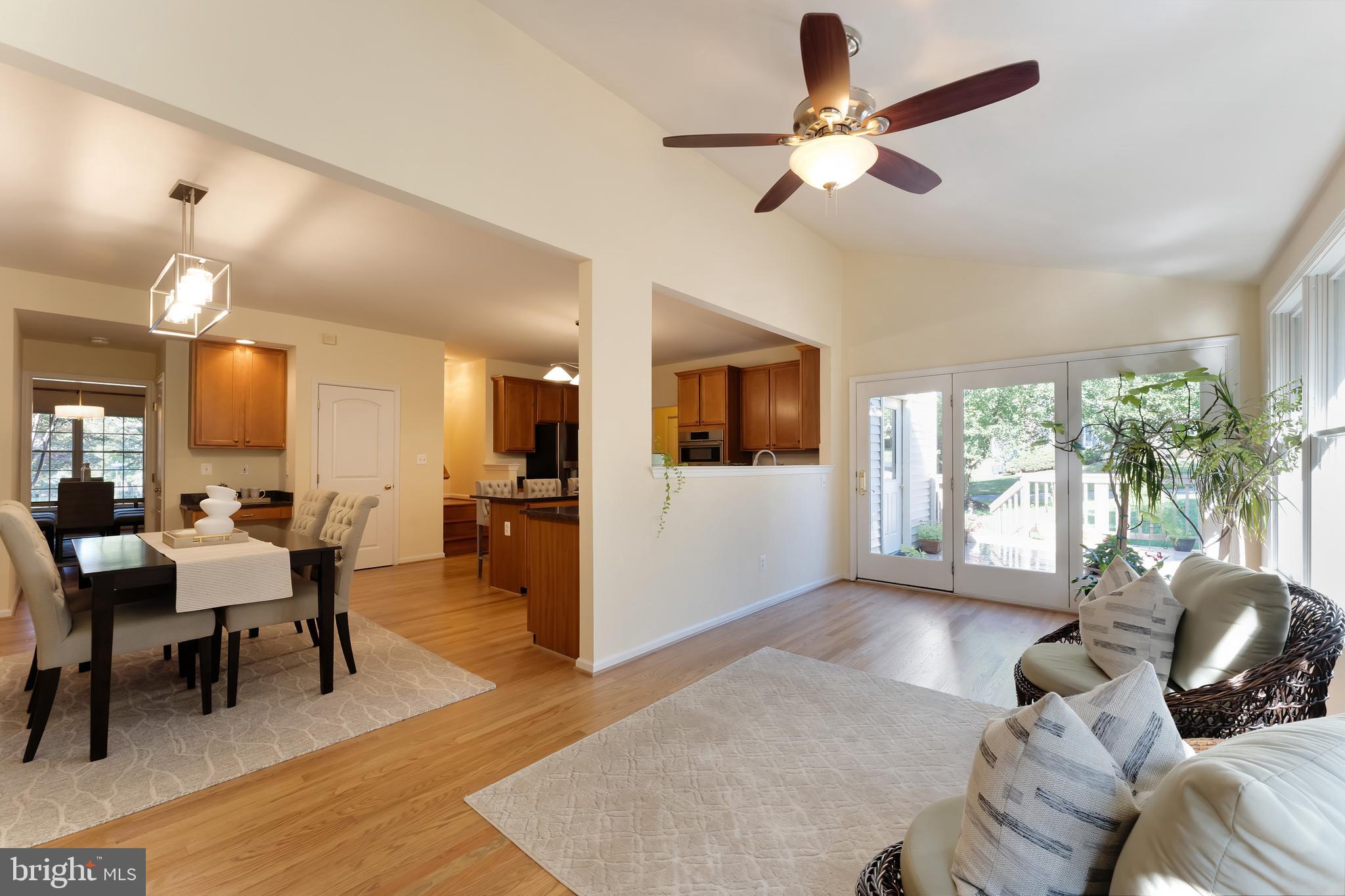 OAKTON RIDGE - Residential