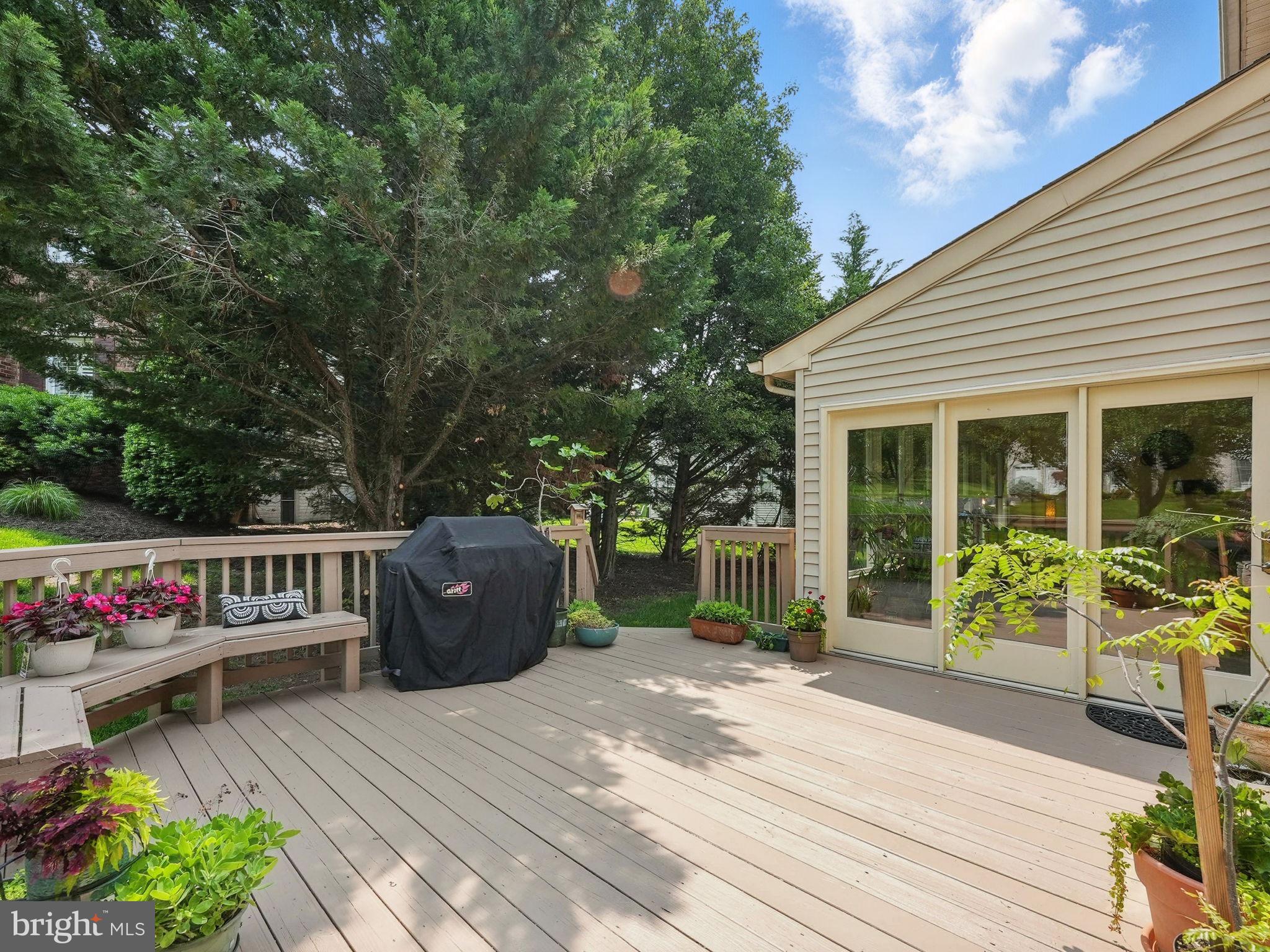 OAKTON RIDGE - Residential