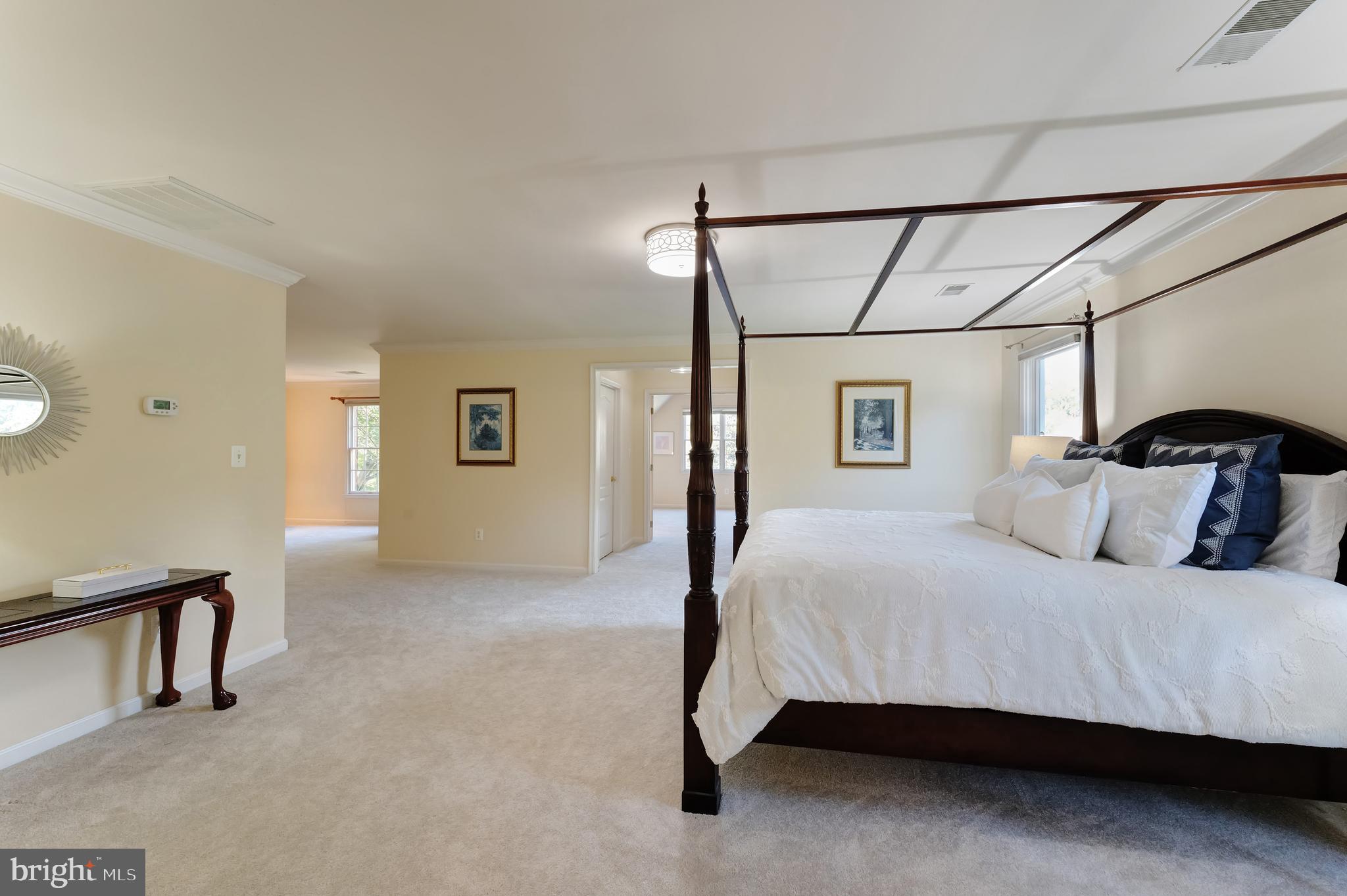 OAKTON RIDGE - Residential