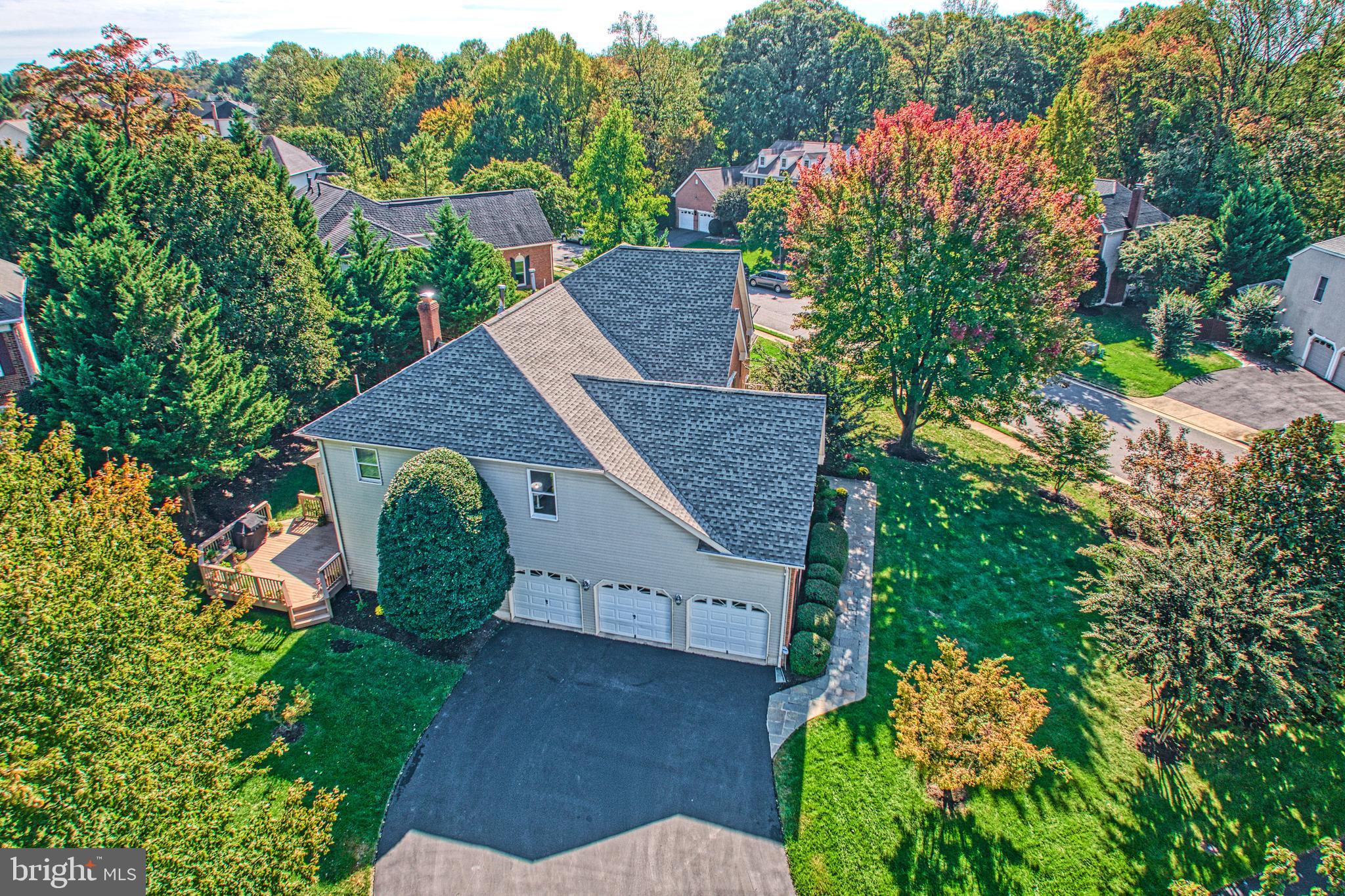 OAKTON RIDGE - Residential