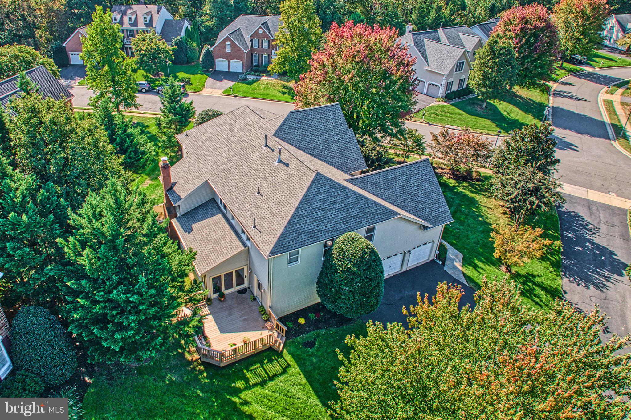 OAKTON RIDGE - Residential