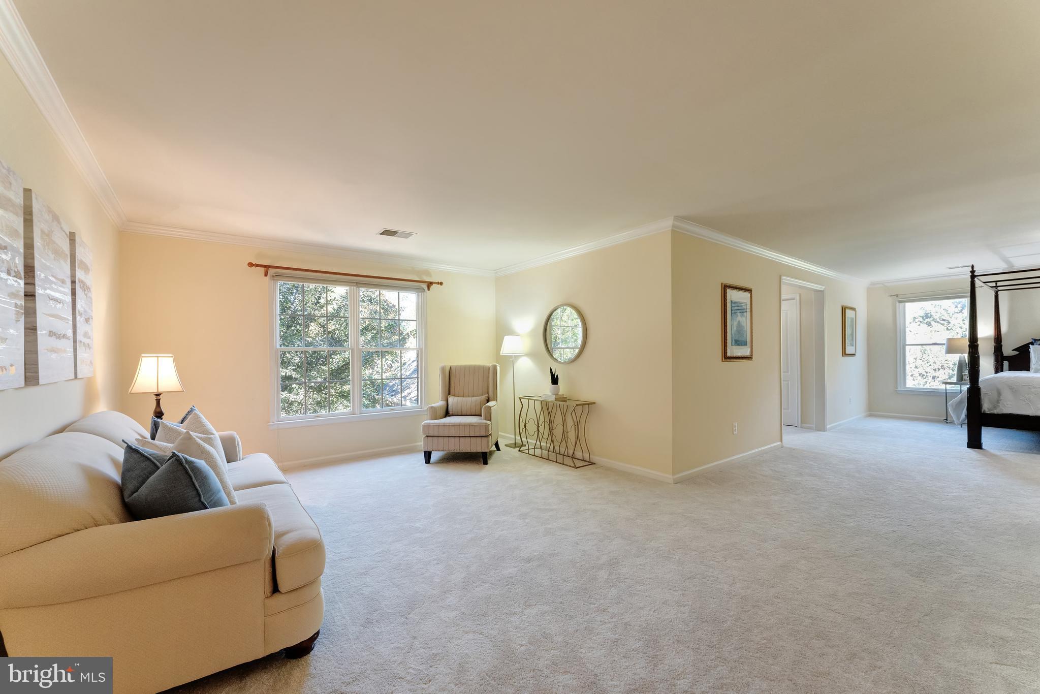 OAKTON RIDGE - Residential