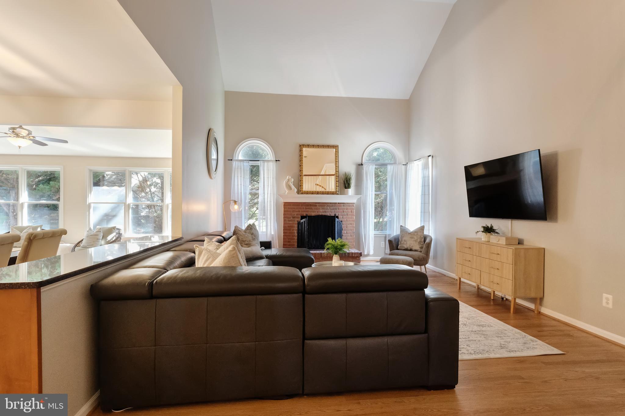 OAKTON RIDGE - Residential