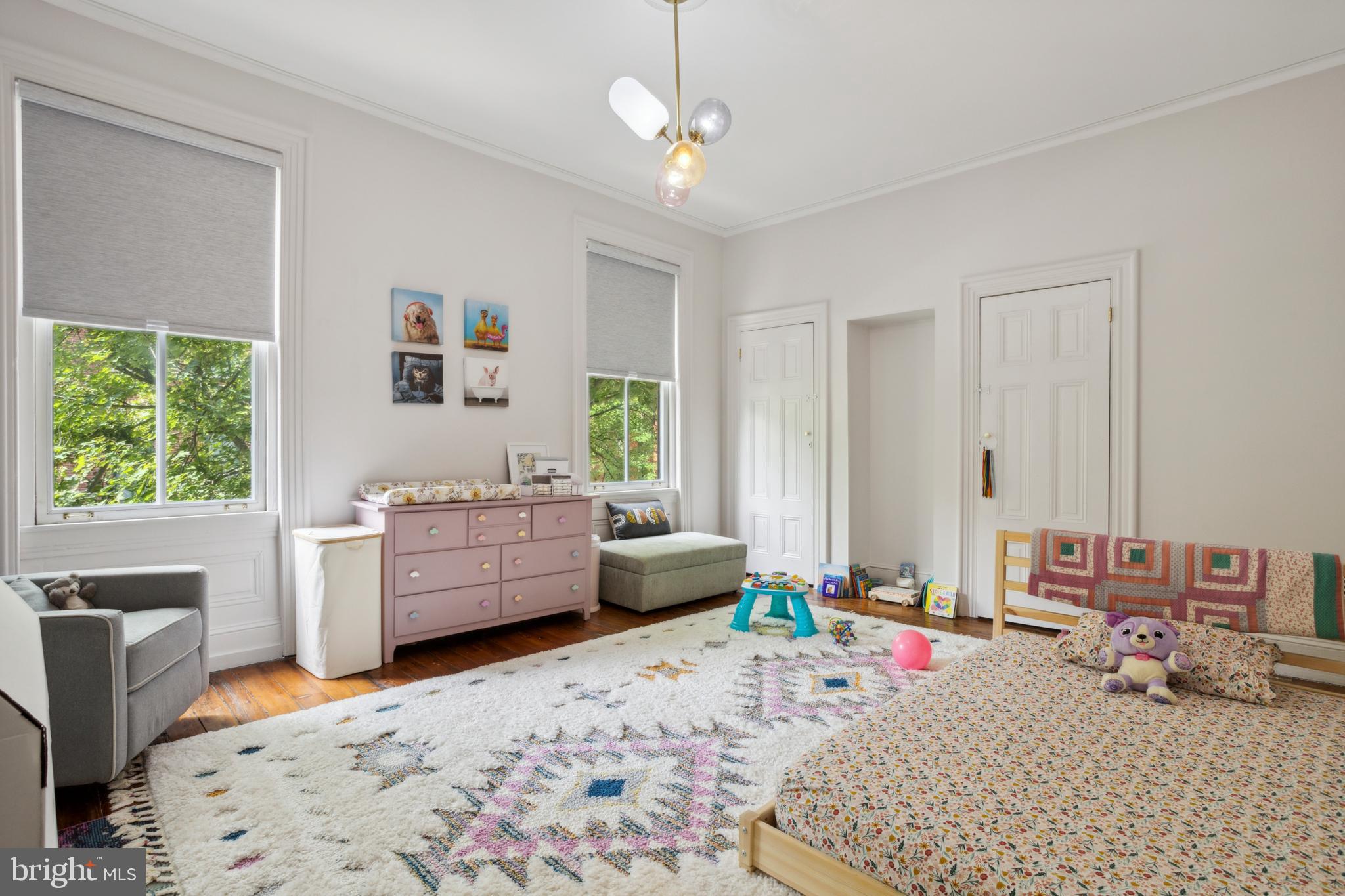 FAIRMOUNT - Residential