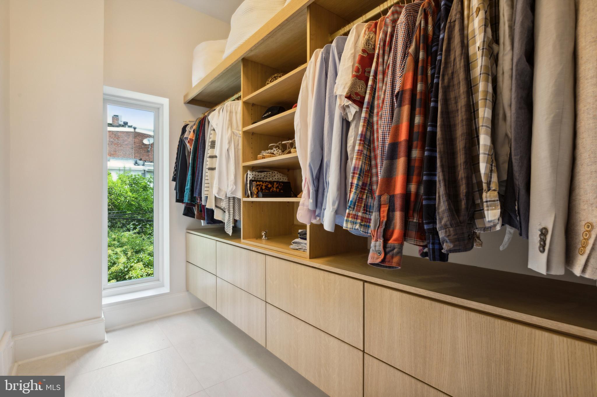 FAIRMOUNT - Residential