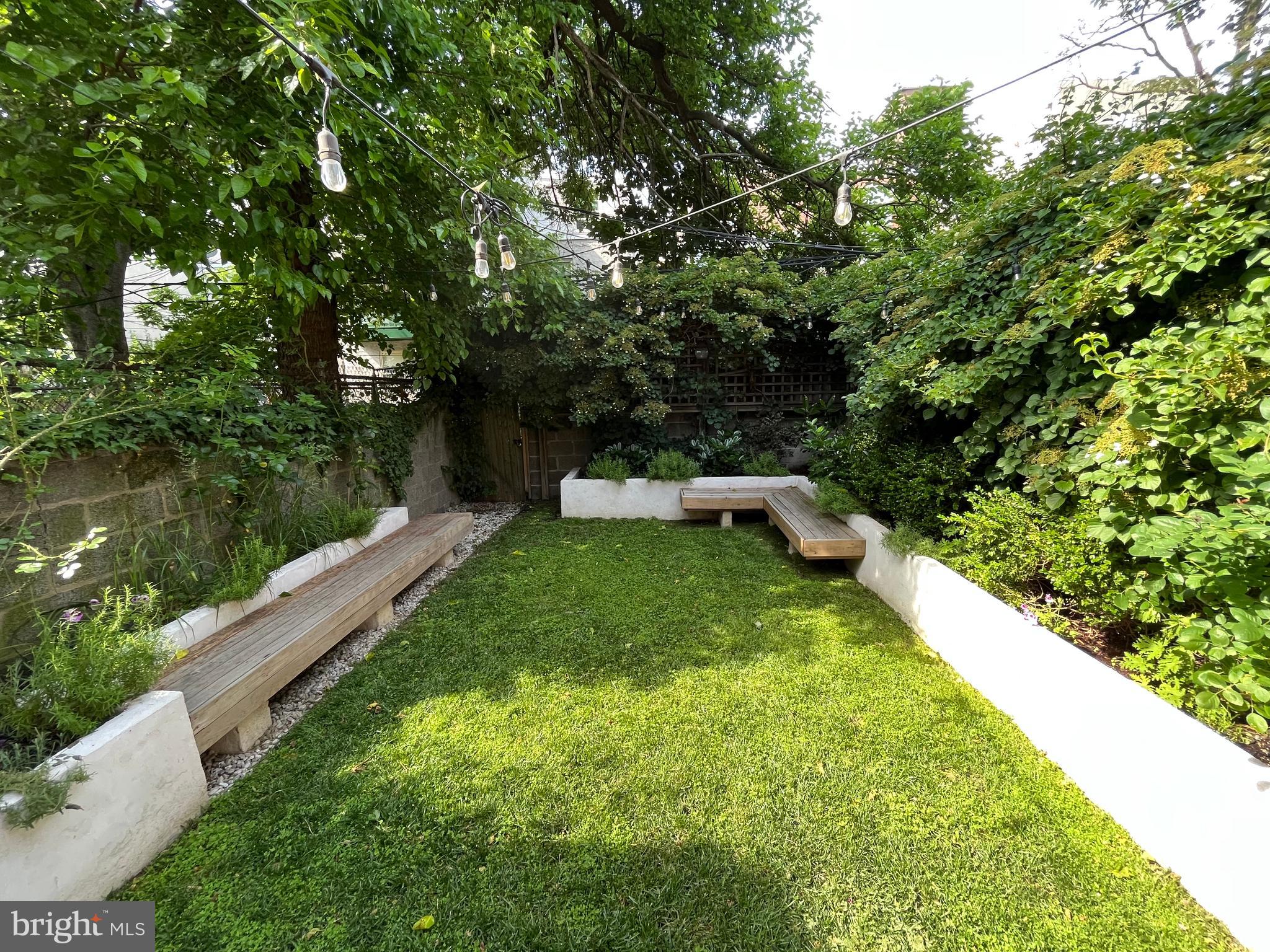 FAIRMOUNT - Residential