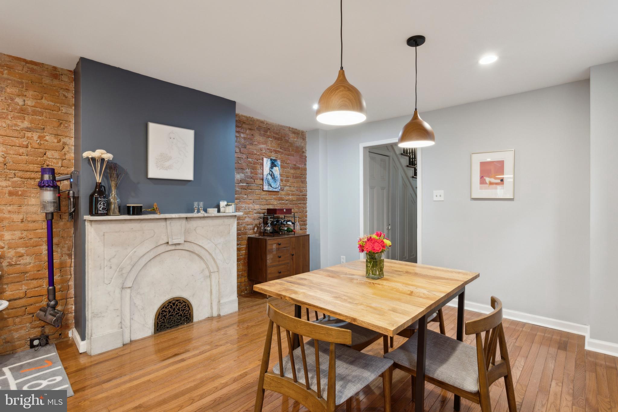 FAIRMOUNT - Residential