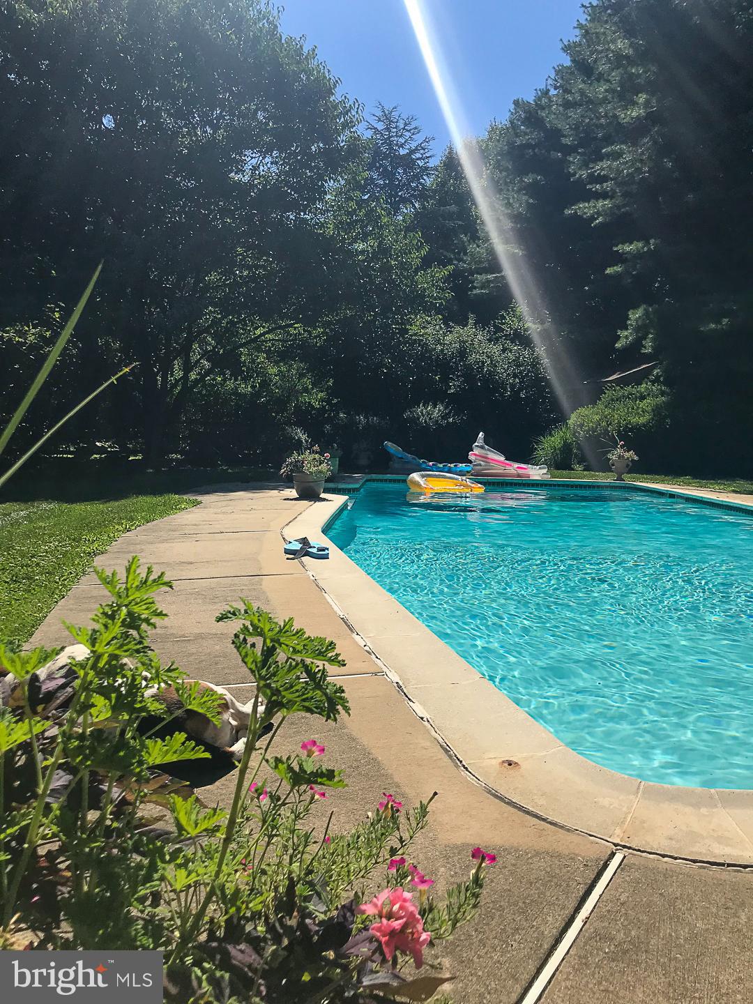 QUAIL HILL - Residential