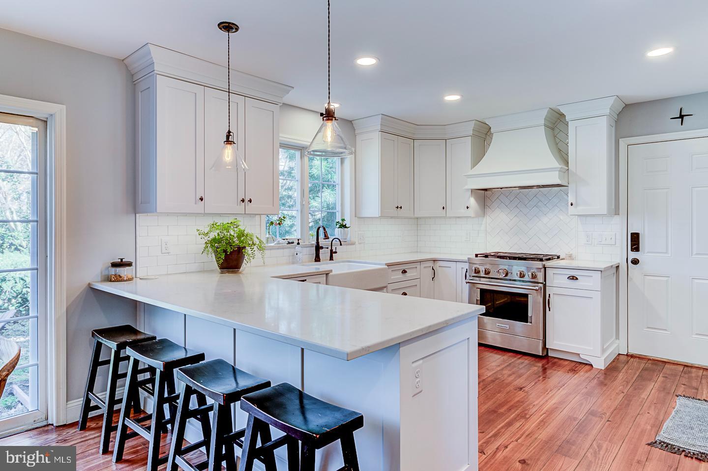 QUAIL HILL - Residential