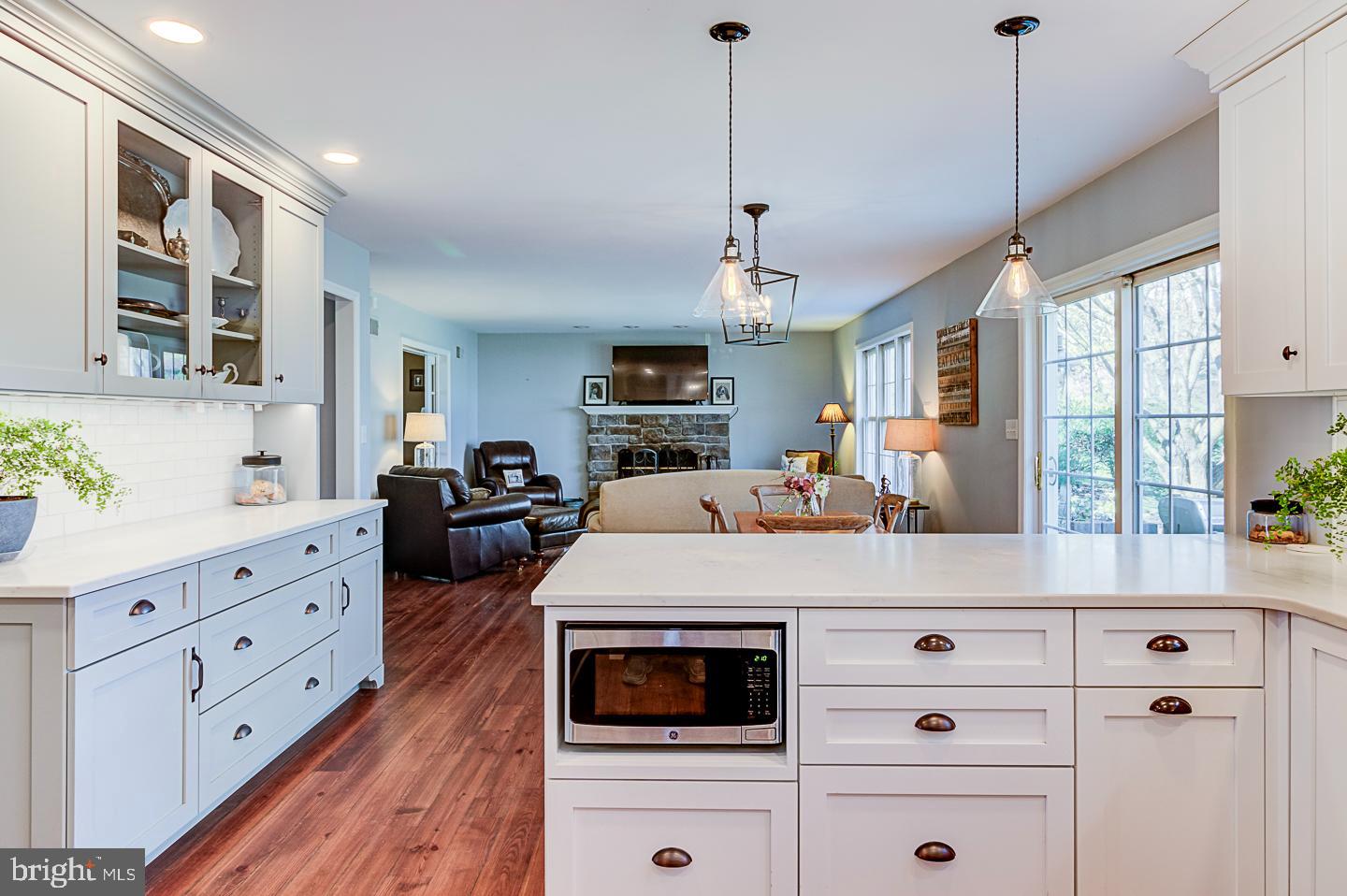 QUAIL HILL - Residential