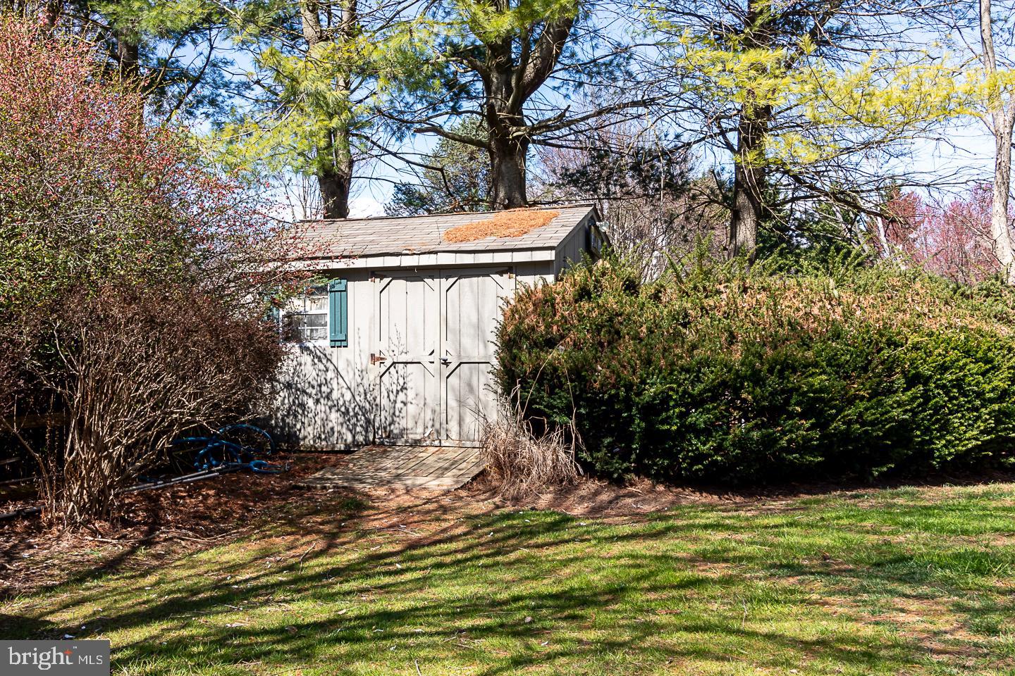 QUAIL HILL - Residential