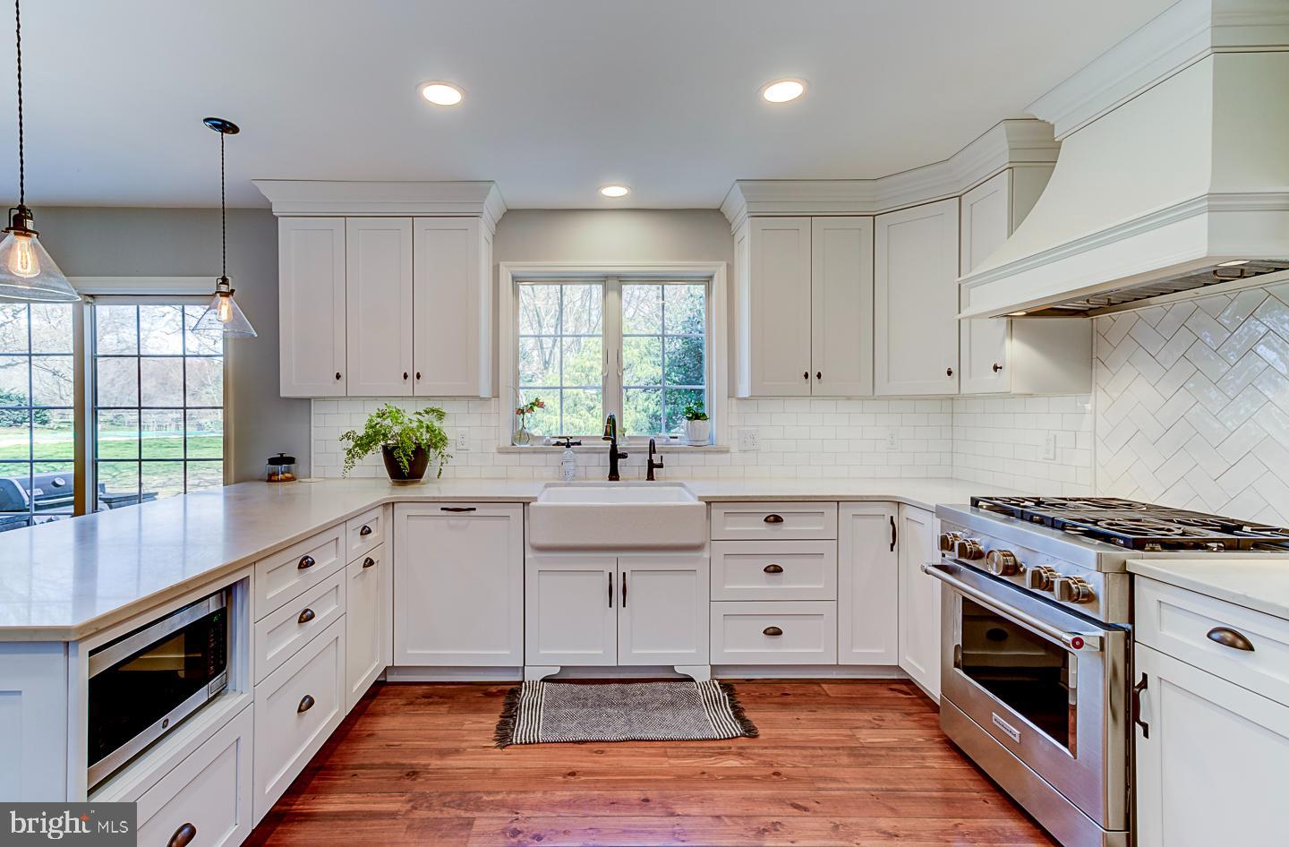 QUAIL HILL - Residential