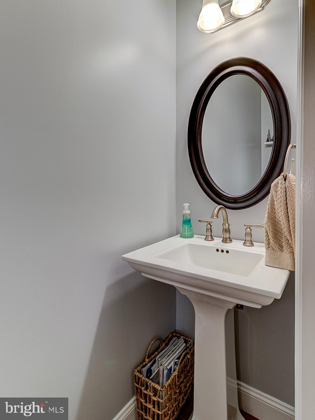 QUAIL HILL - Residential