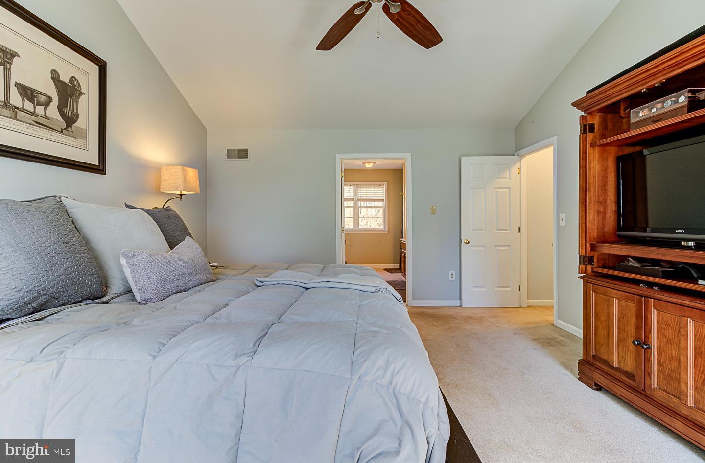 QUAIL HILL - Residential