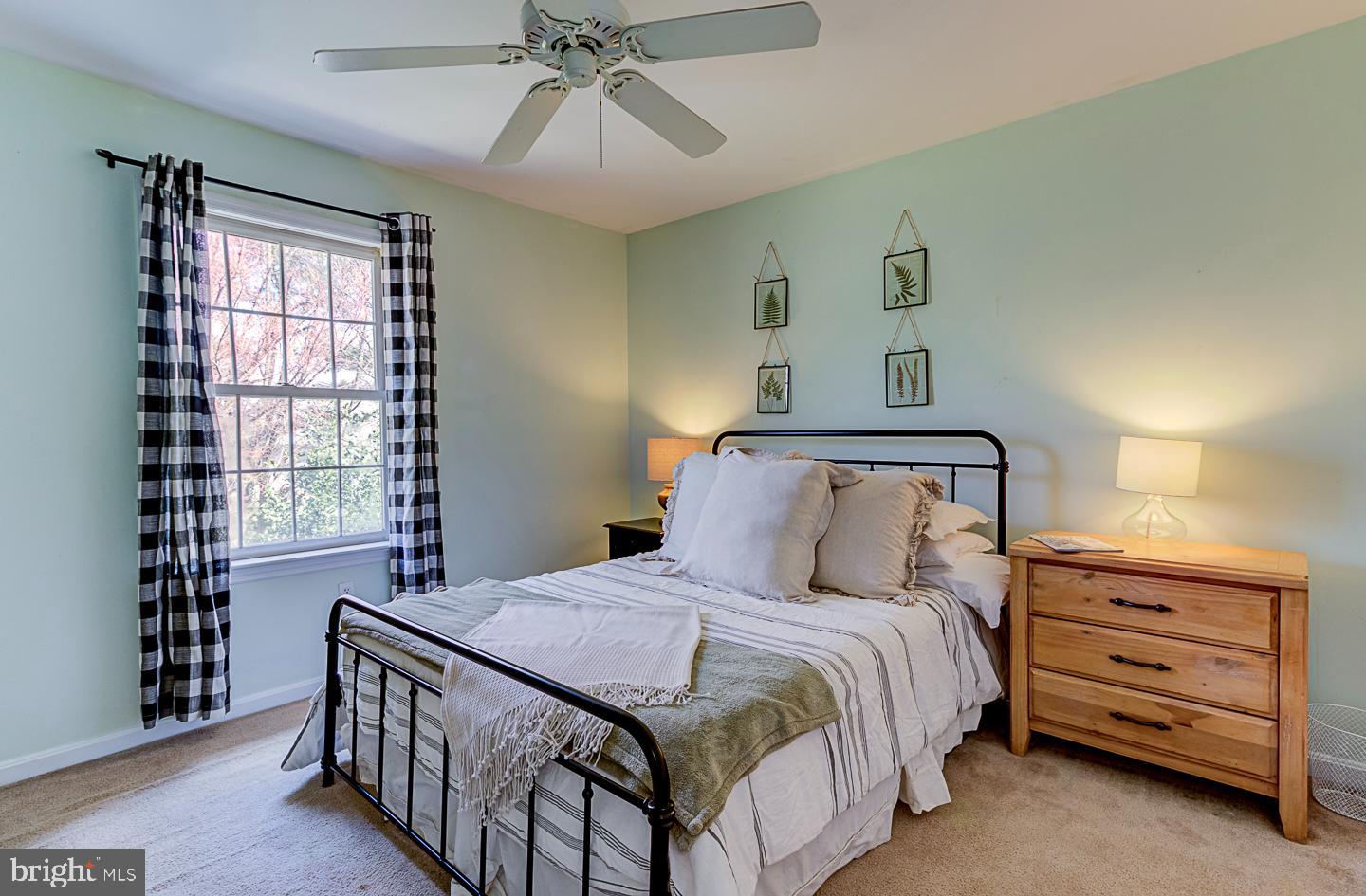 QUAIL HILL - Residential