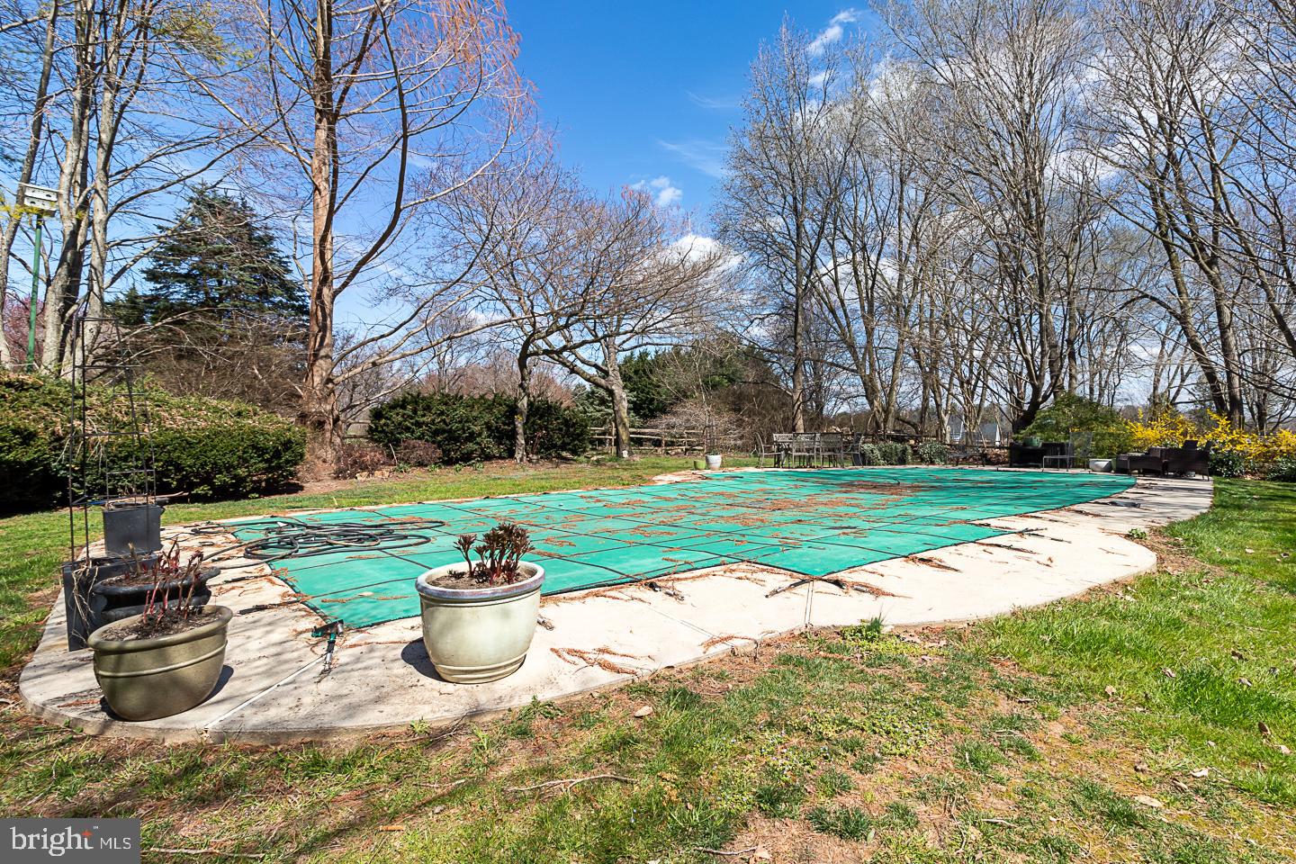 QUAIL HILL - Residential