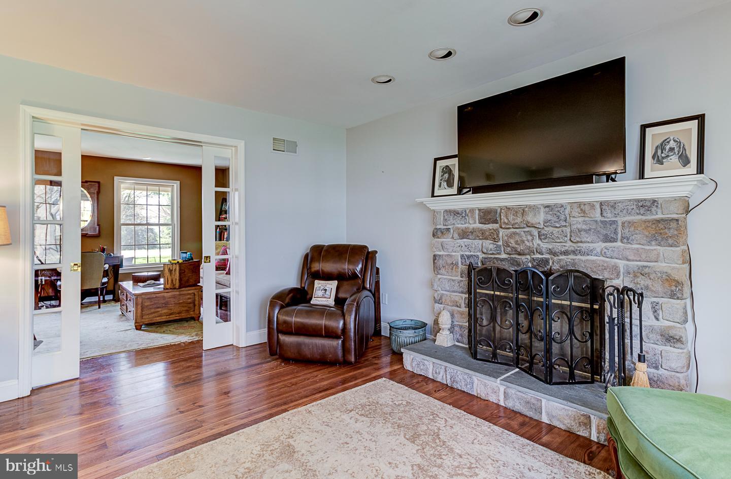 QUAIL HILL - Residential