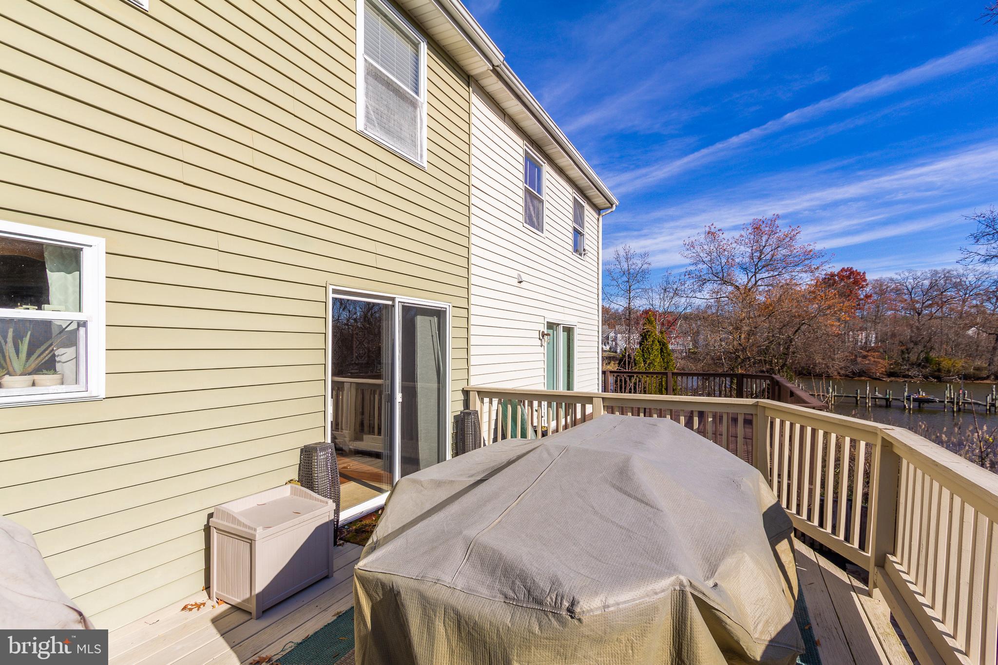 MARINER'S COVE - Residential