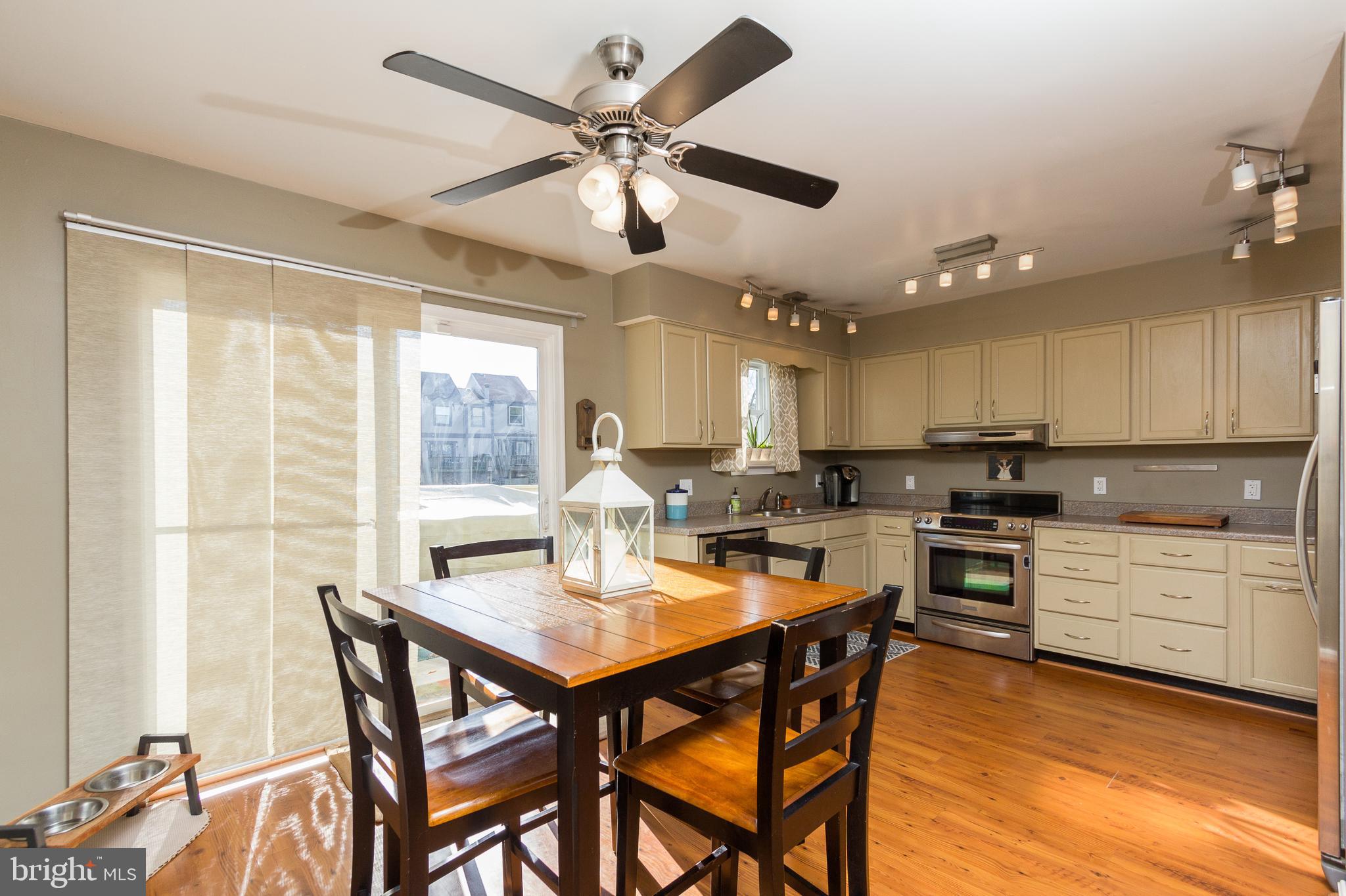 MARINER'S COVE - Residential