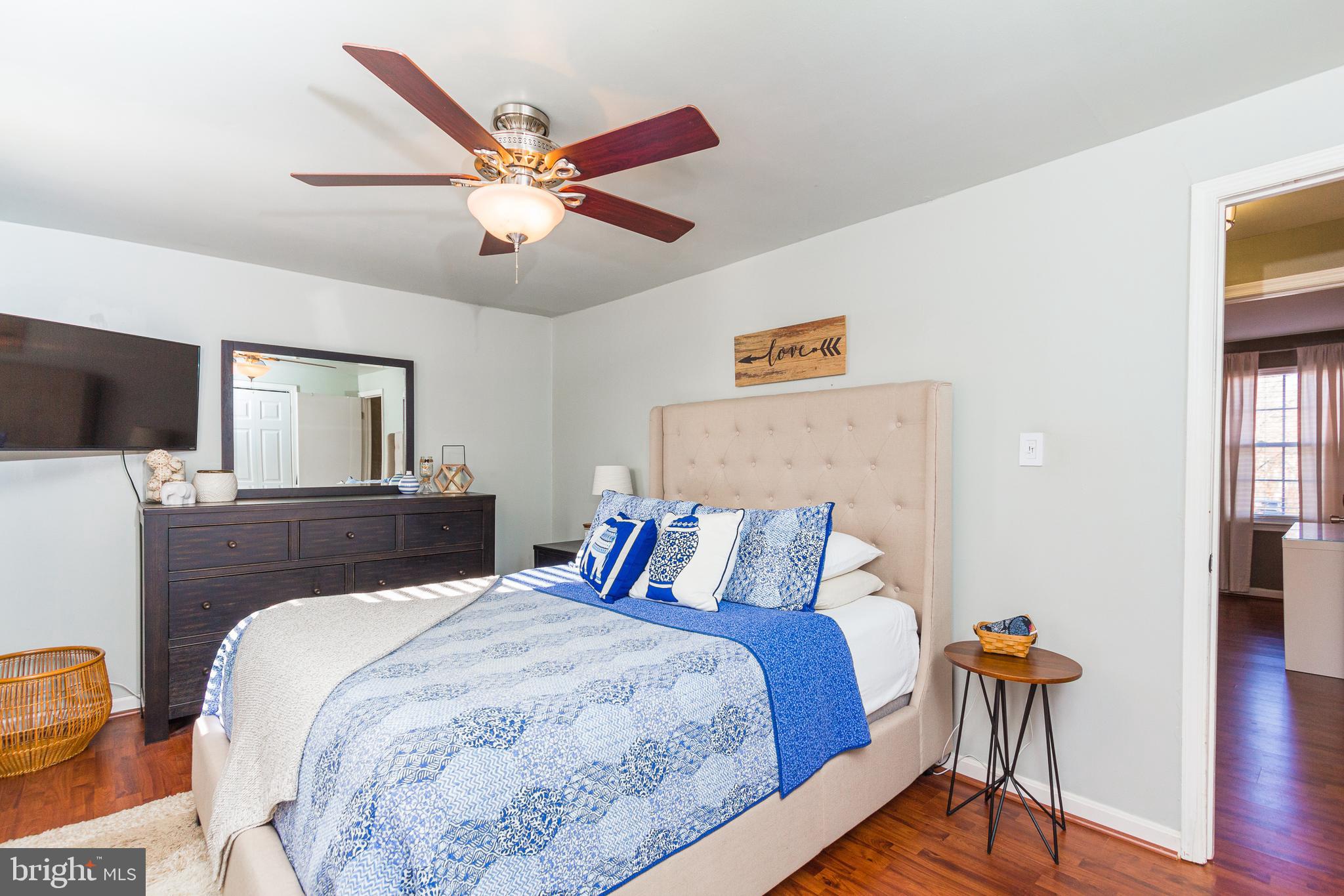 MARINER'S COVE - Residential