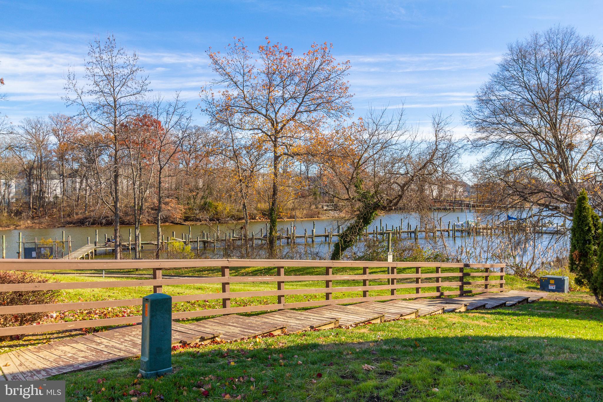 MARINER'S COVE - Residential