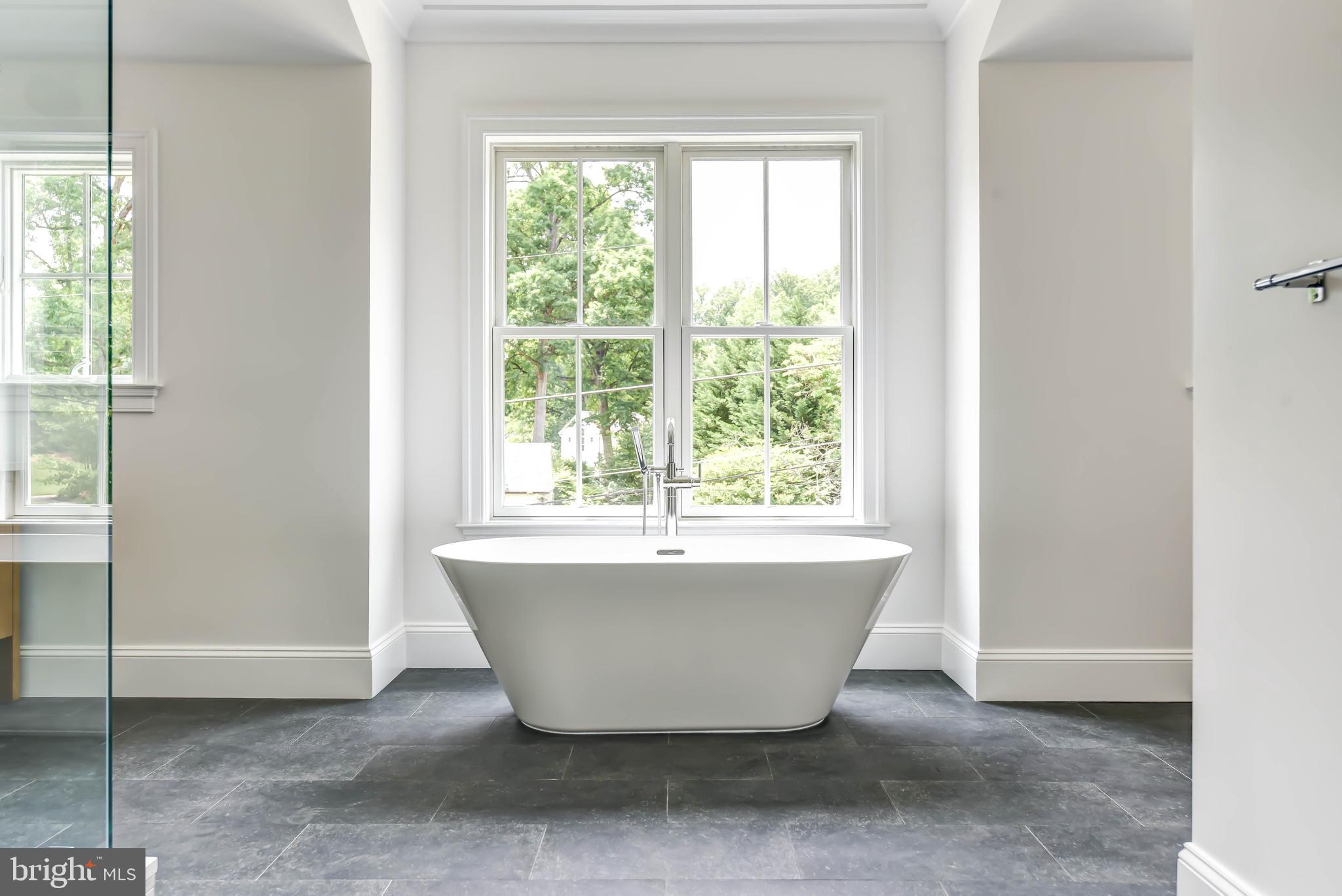 POTOMAC OUTSIDE - Residential