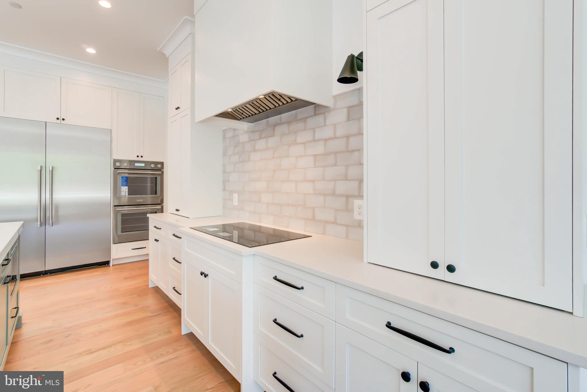 POTOMAC OUTSIDE - Residential