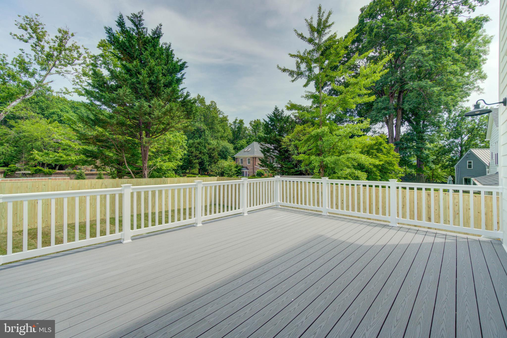 POTOMAC OUTSIDE - Residential