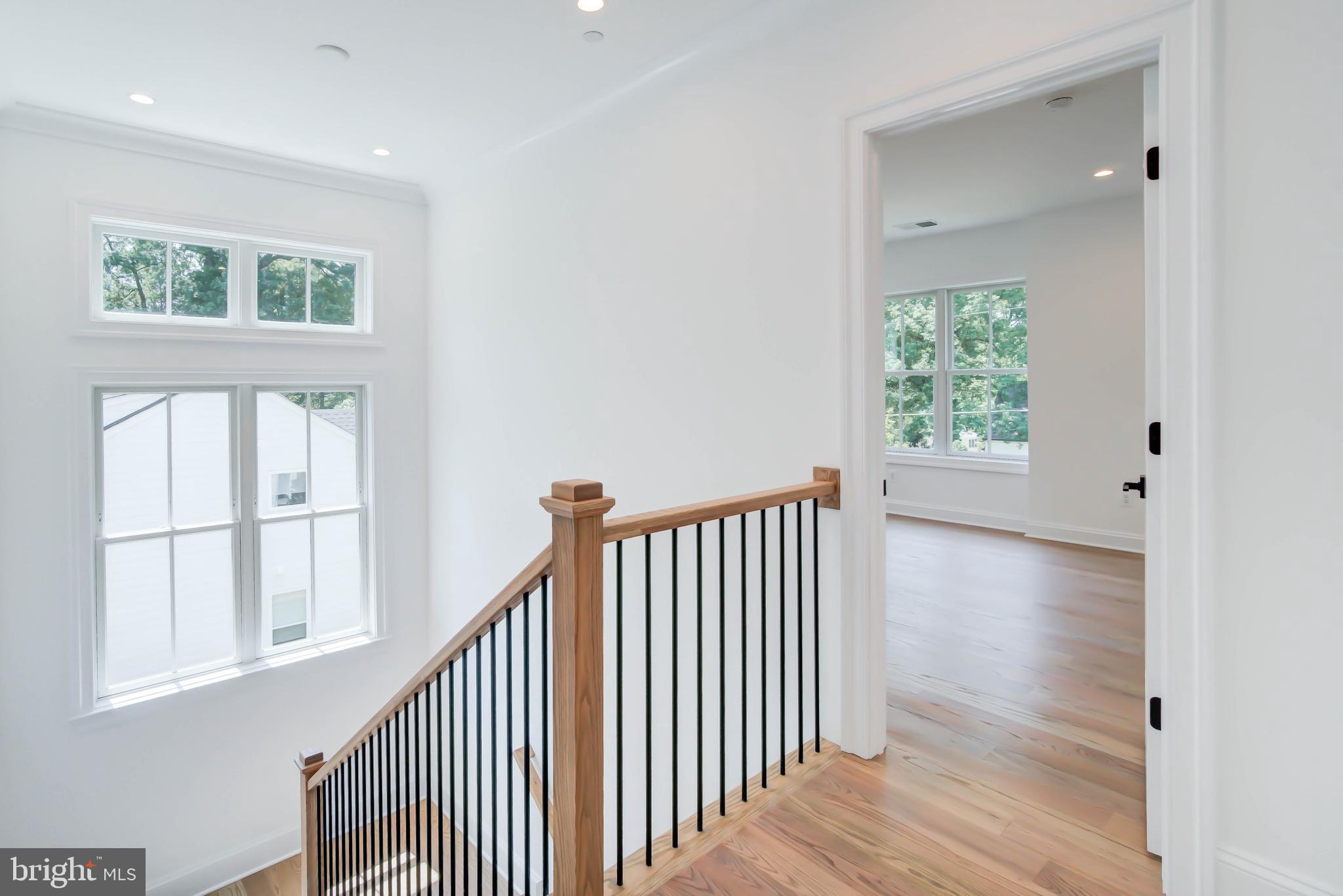 POTOMAC OUTSIDE - Residential