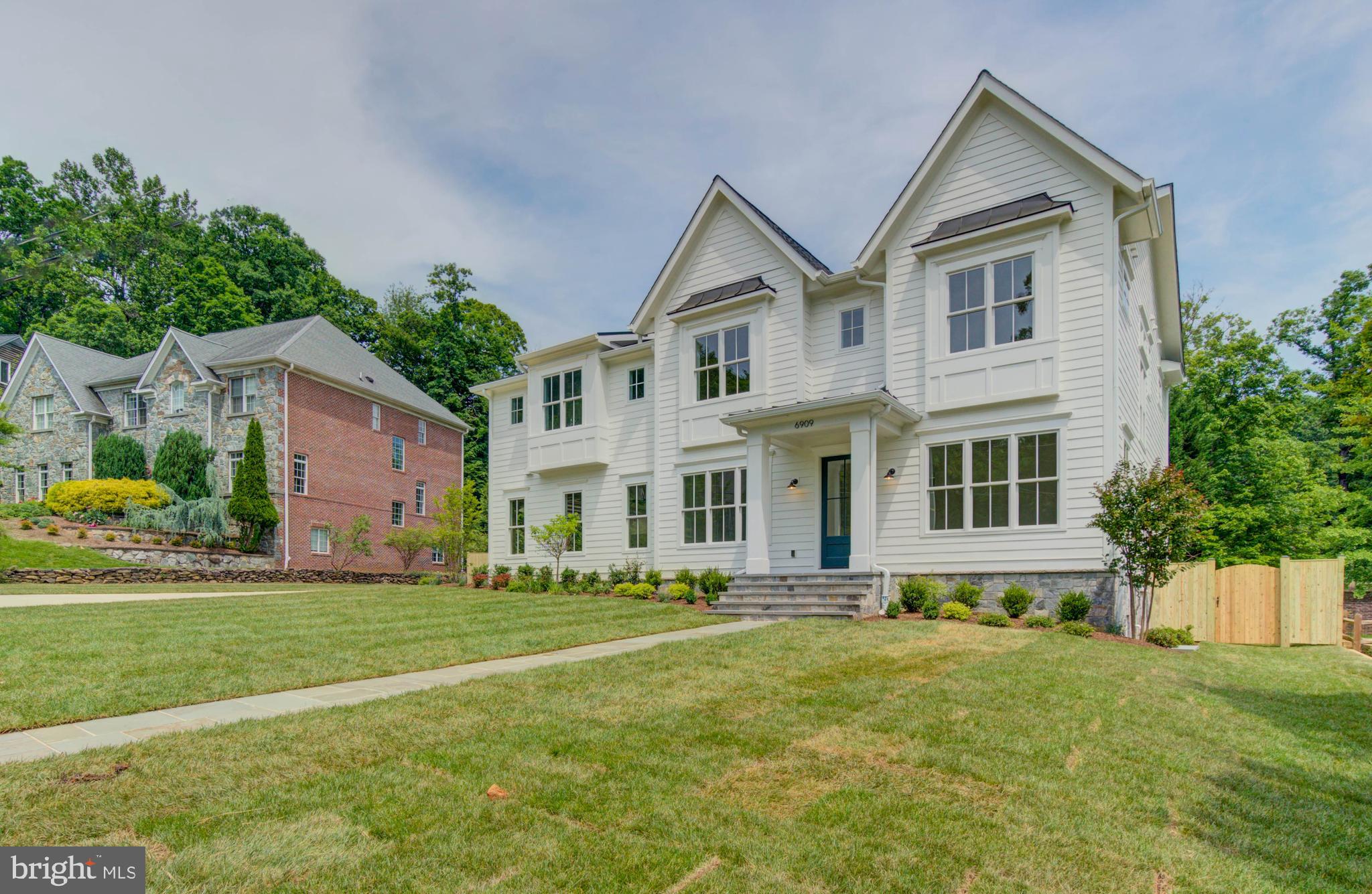 POTOMAC OUTSIDE - Residential