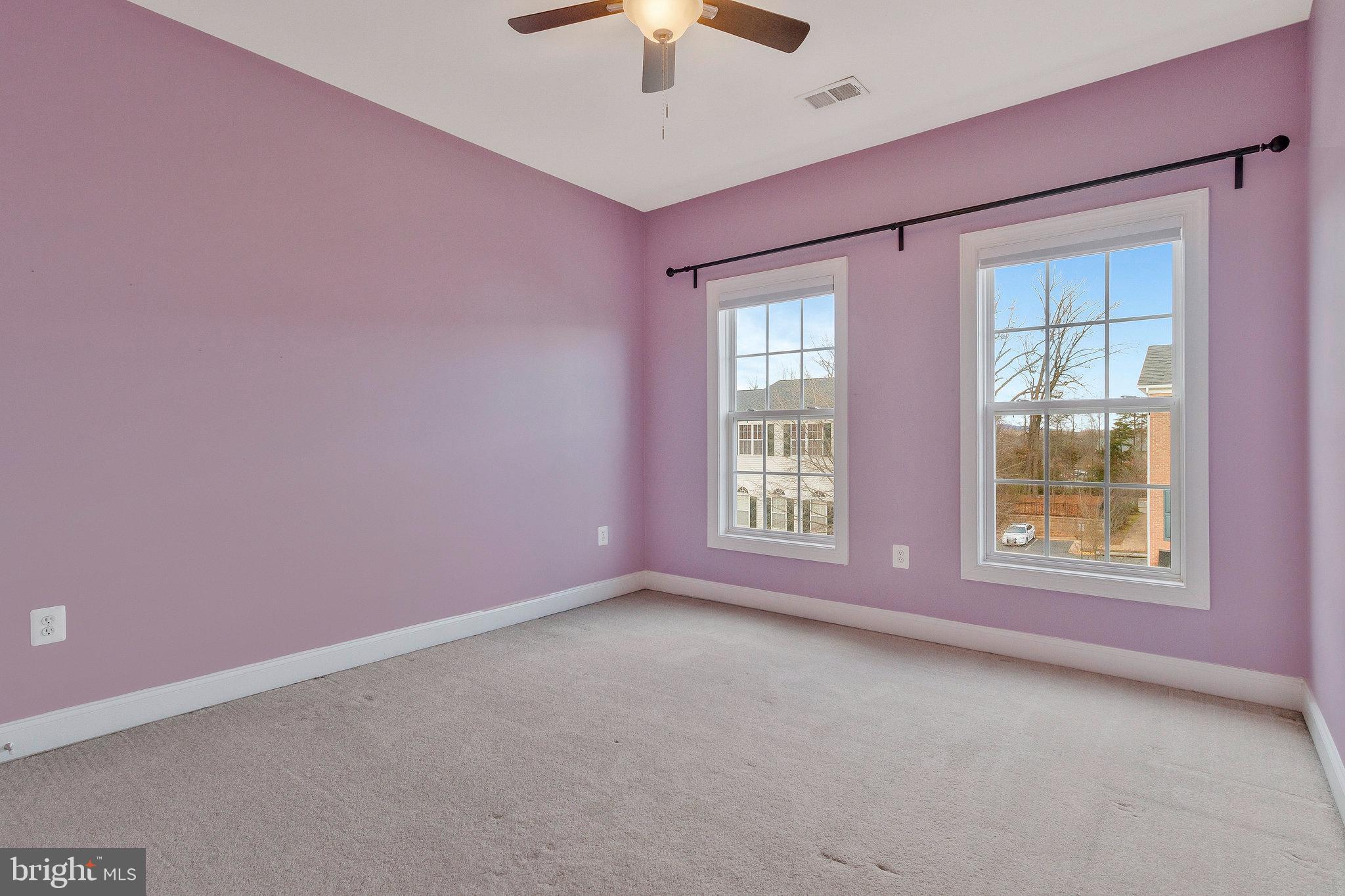 VILLAGES OF PIEDMONT - Residential Lease