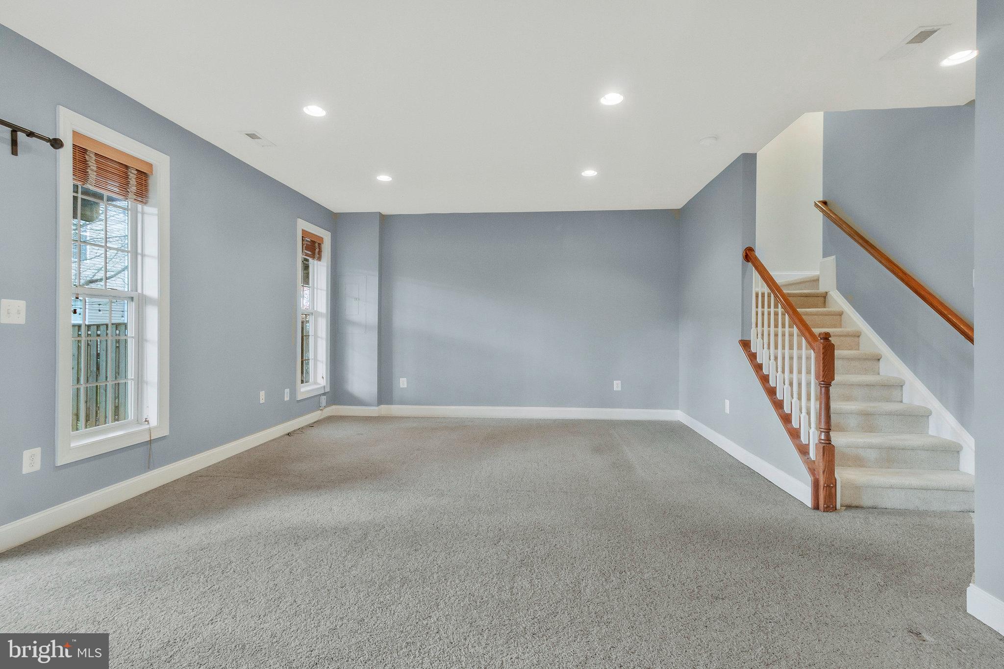 VILLAGES OF PIEDMONT - Residential Lease