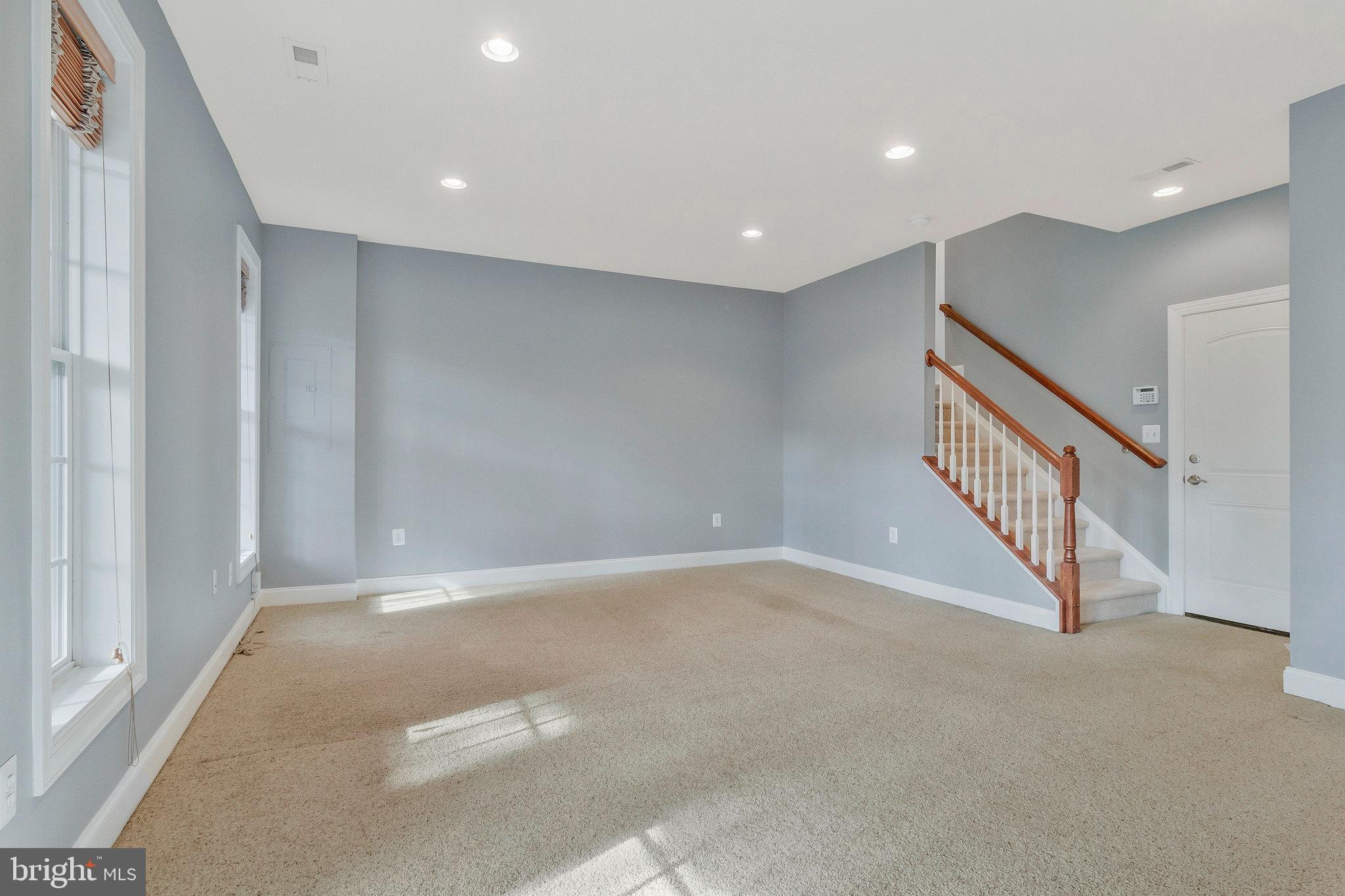 VILLAGES OF PIEDMONT - Residential Lease