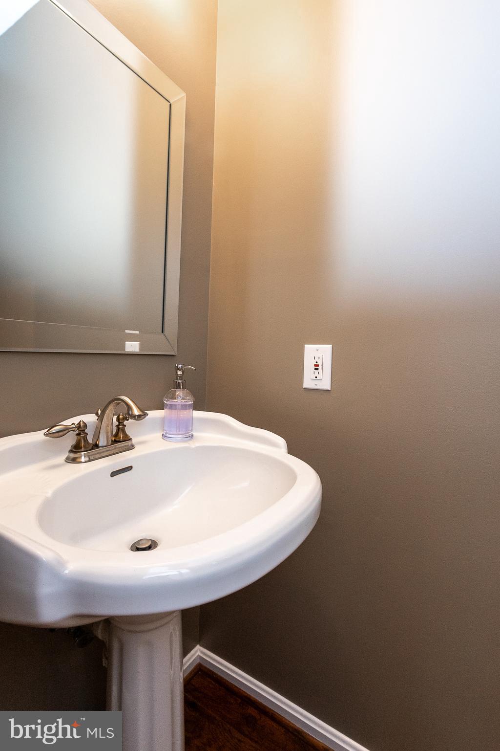 CEDAR COVE - Residential