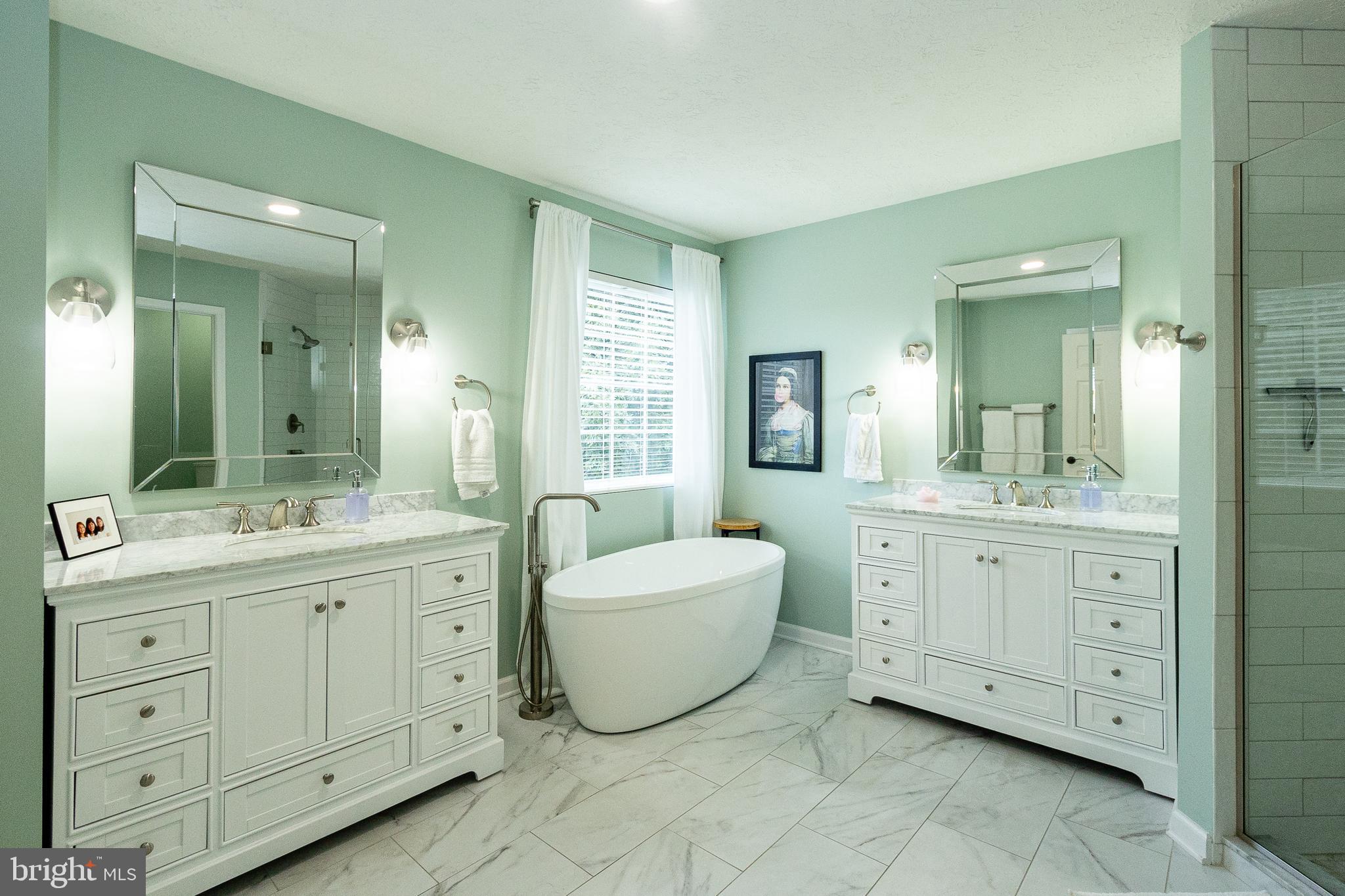 CEDAR COVE - Residential