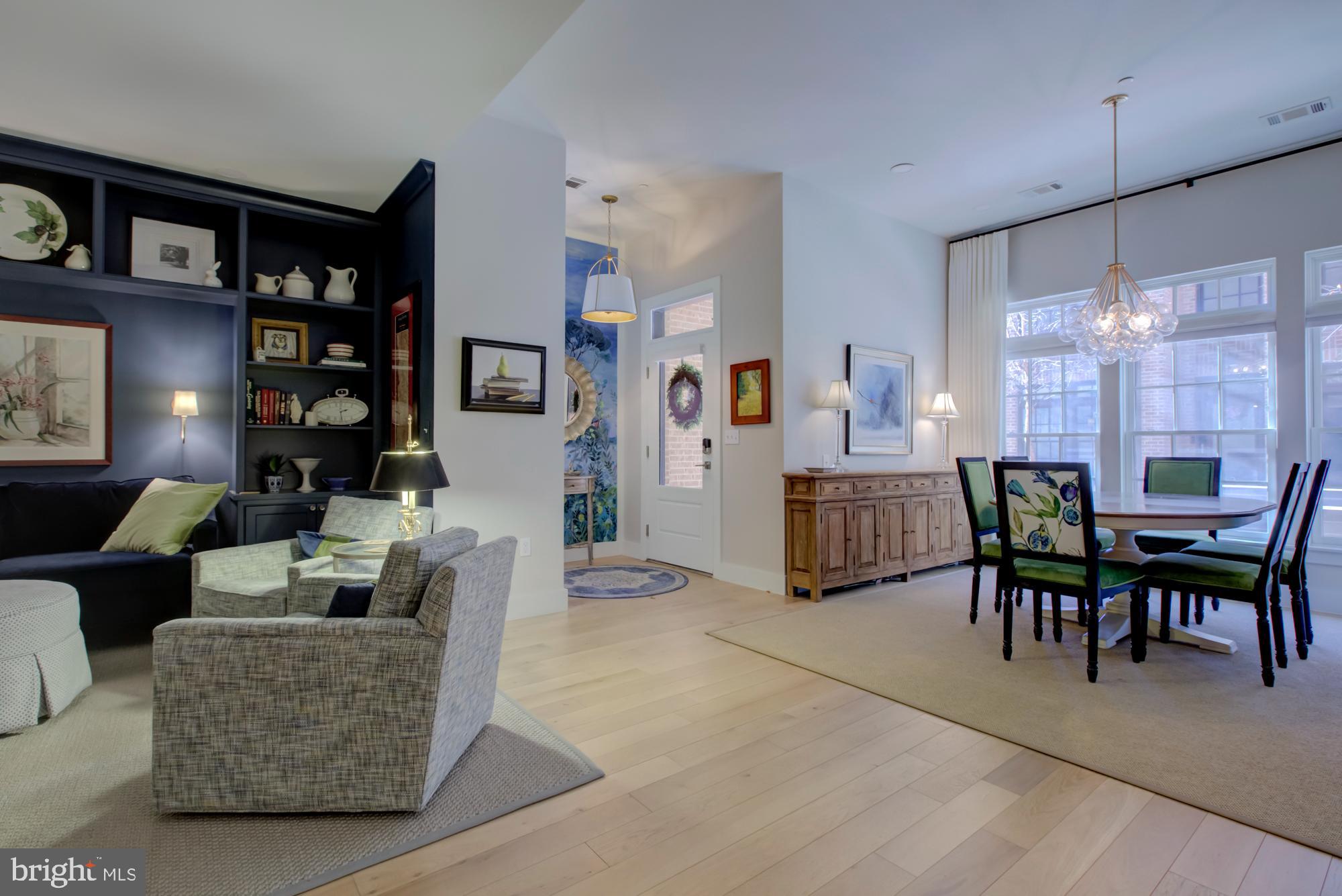 1309 E STREET SE 12