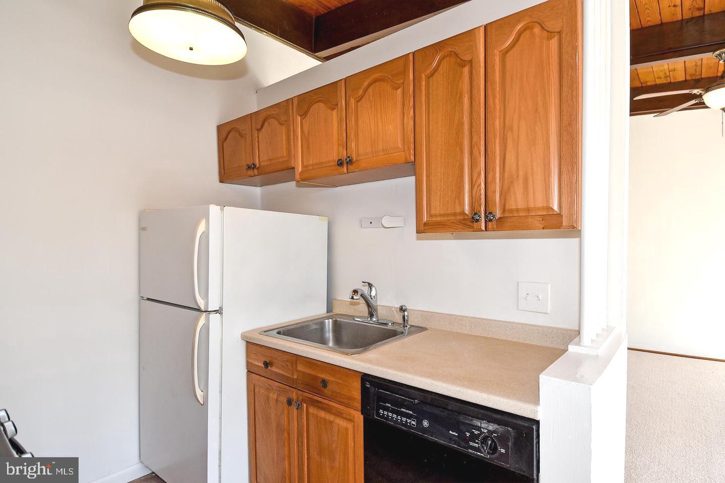 TALLTREE GARDENS - Residential Lease