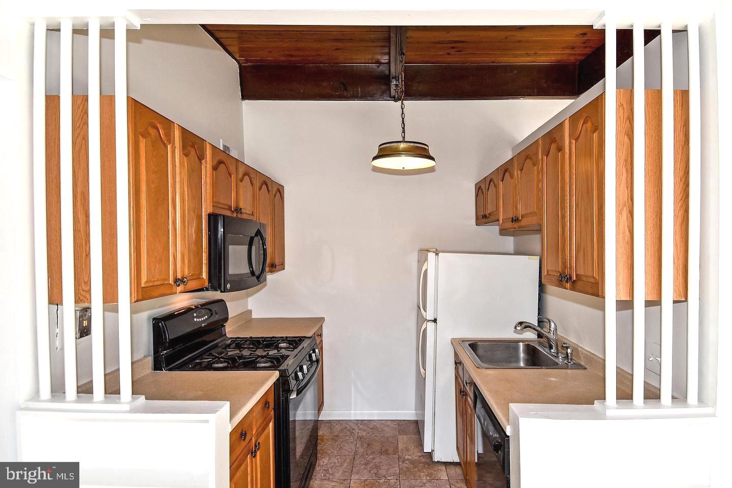 TALLTREE GARDENS - Residential Lease