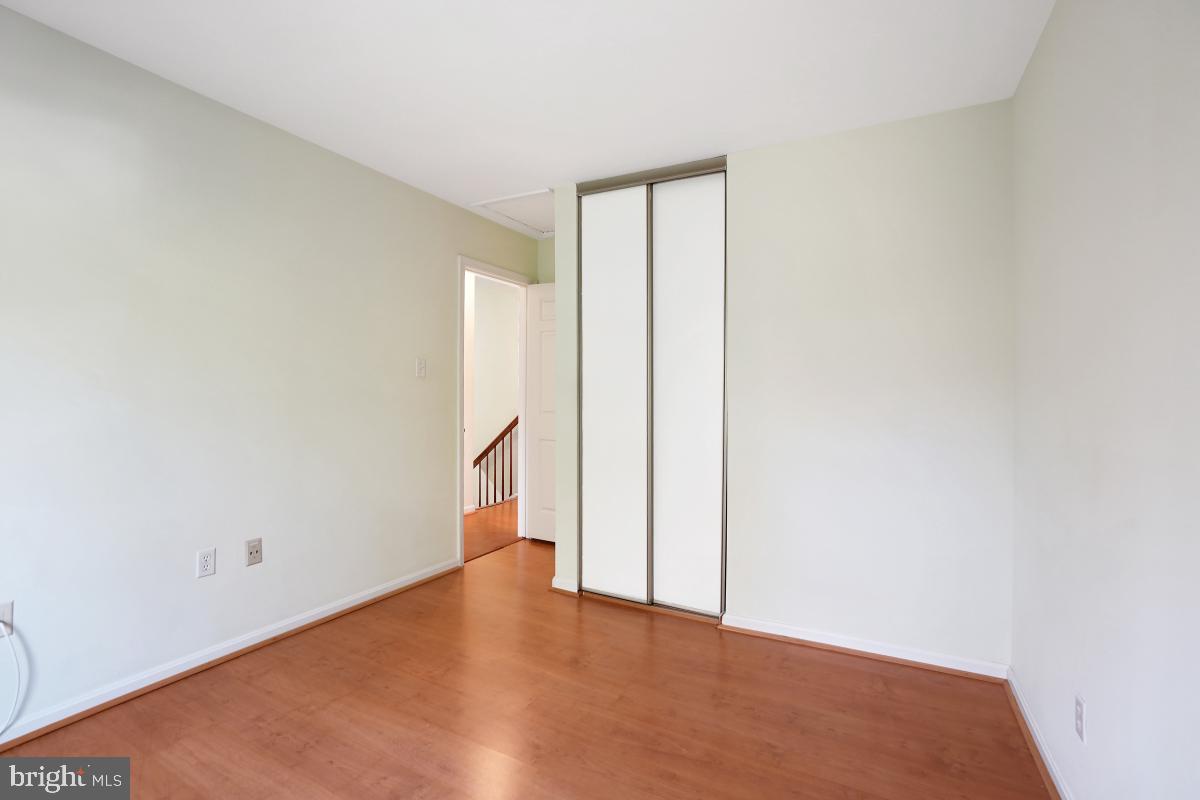 WOODLAND HILLS - Residential