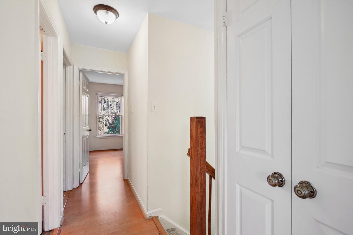 WOODLAND HILLS - Residential