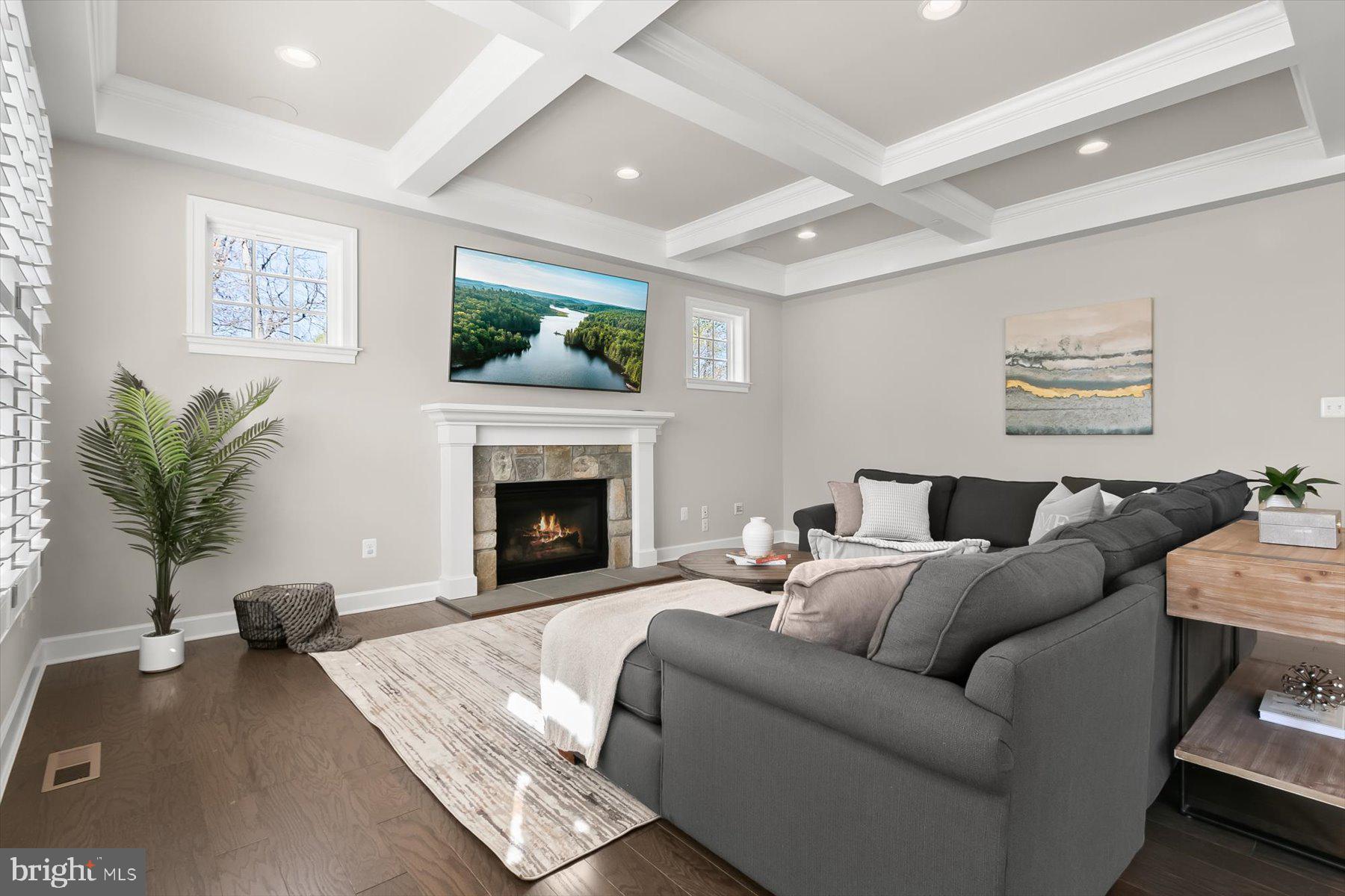 HIGHLAND RESERVE - Residential