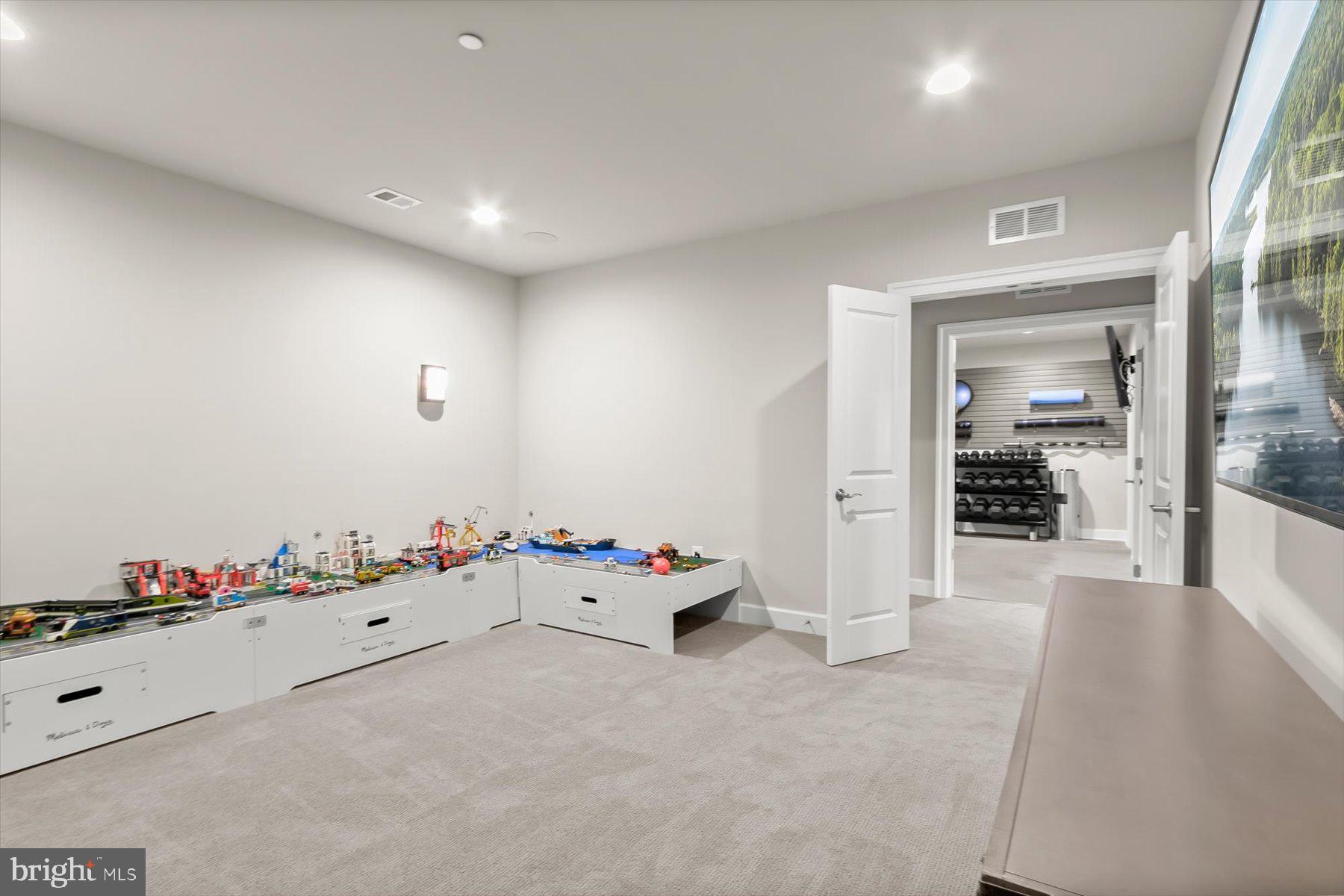 HIGHLAND RESERVE - Residential