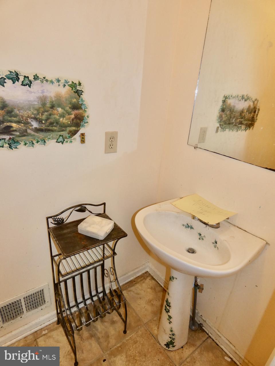 SALEM WOODS - Residential