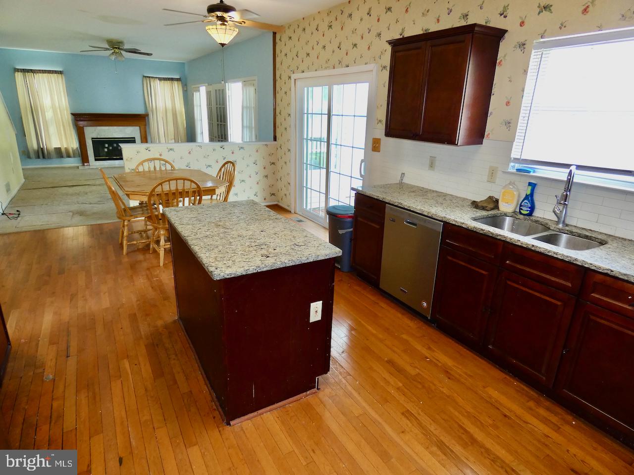 SALEM WOODS - Residential