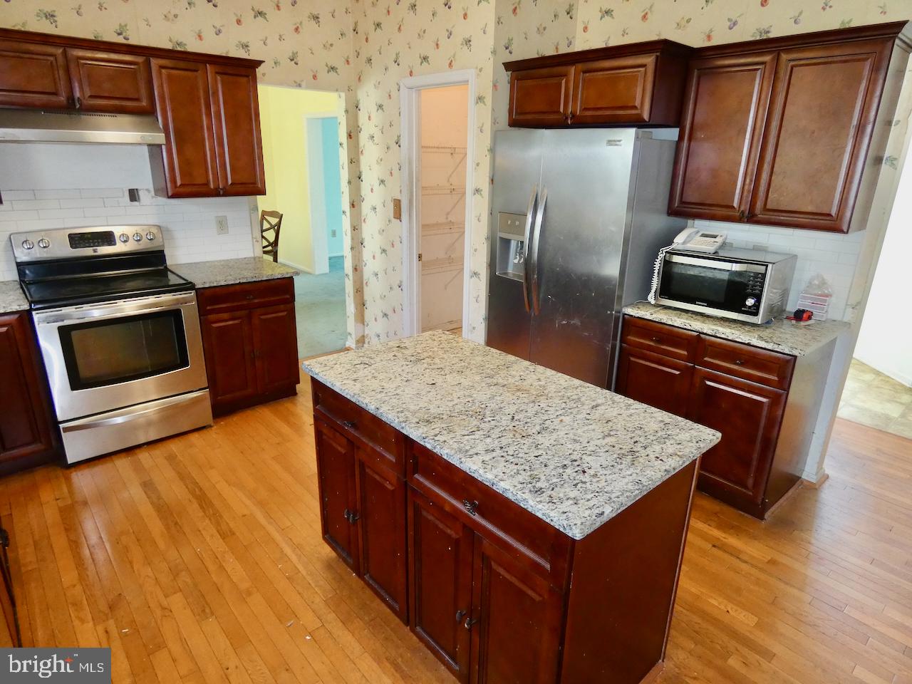 SALEM WOODS - Residential